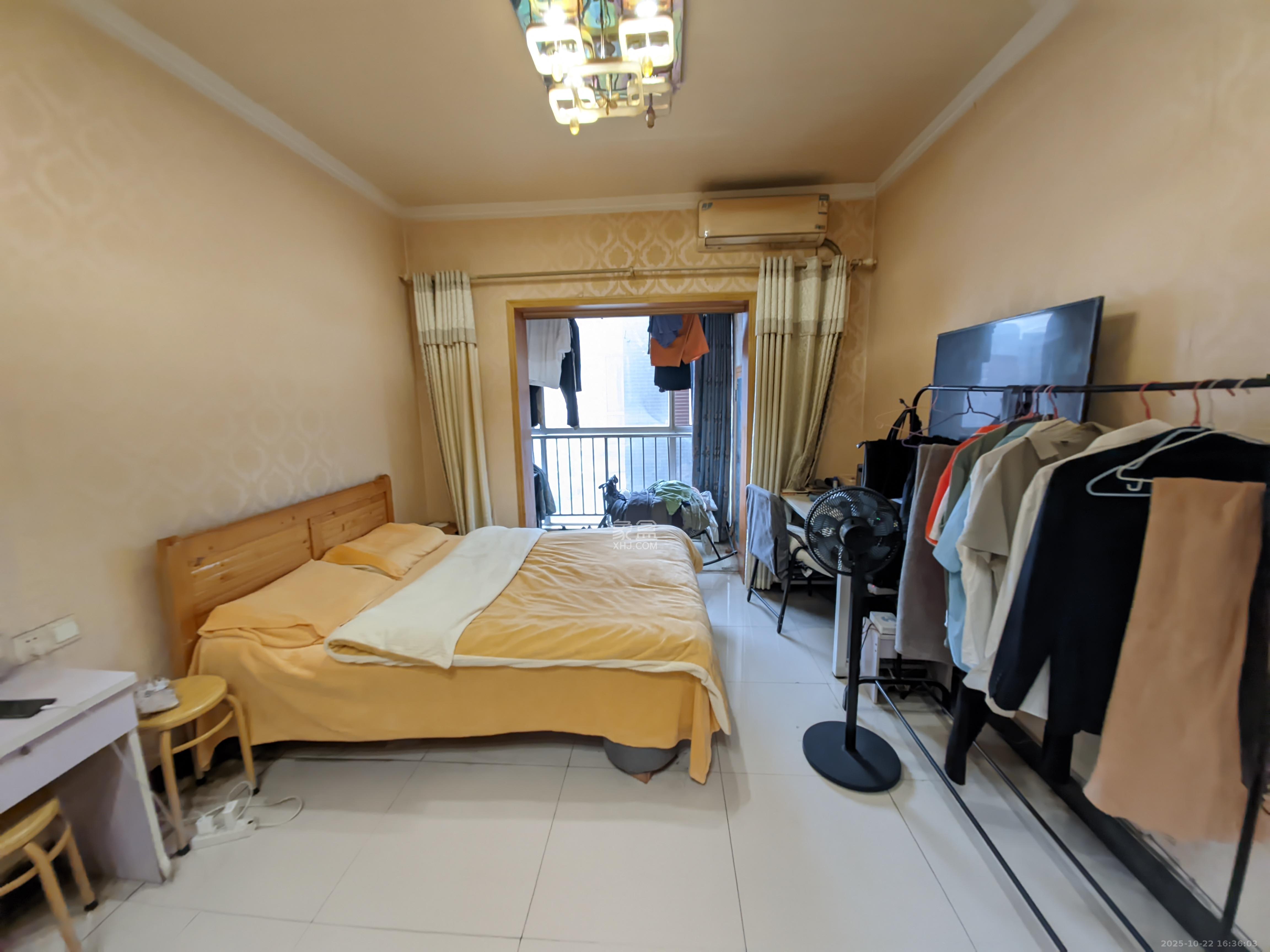 左岸右岸  1室1厅1卫    1600.0元/月 左岸右岸  1室1厅1卫    1600.0元/月室内图