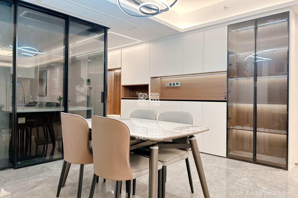 北辰瀚江府  3室2厅2卫    8000.0元/月 北辰瀚江府  3室2厅2卫    8000.0元/月室内图