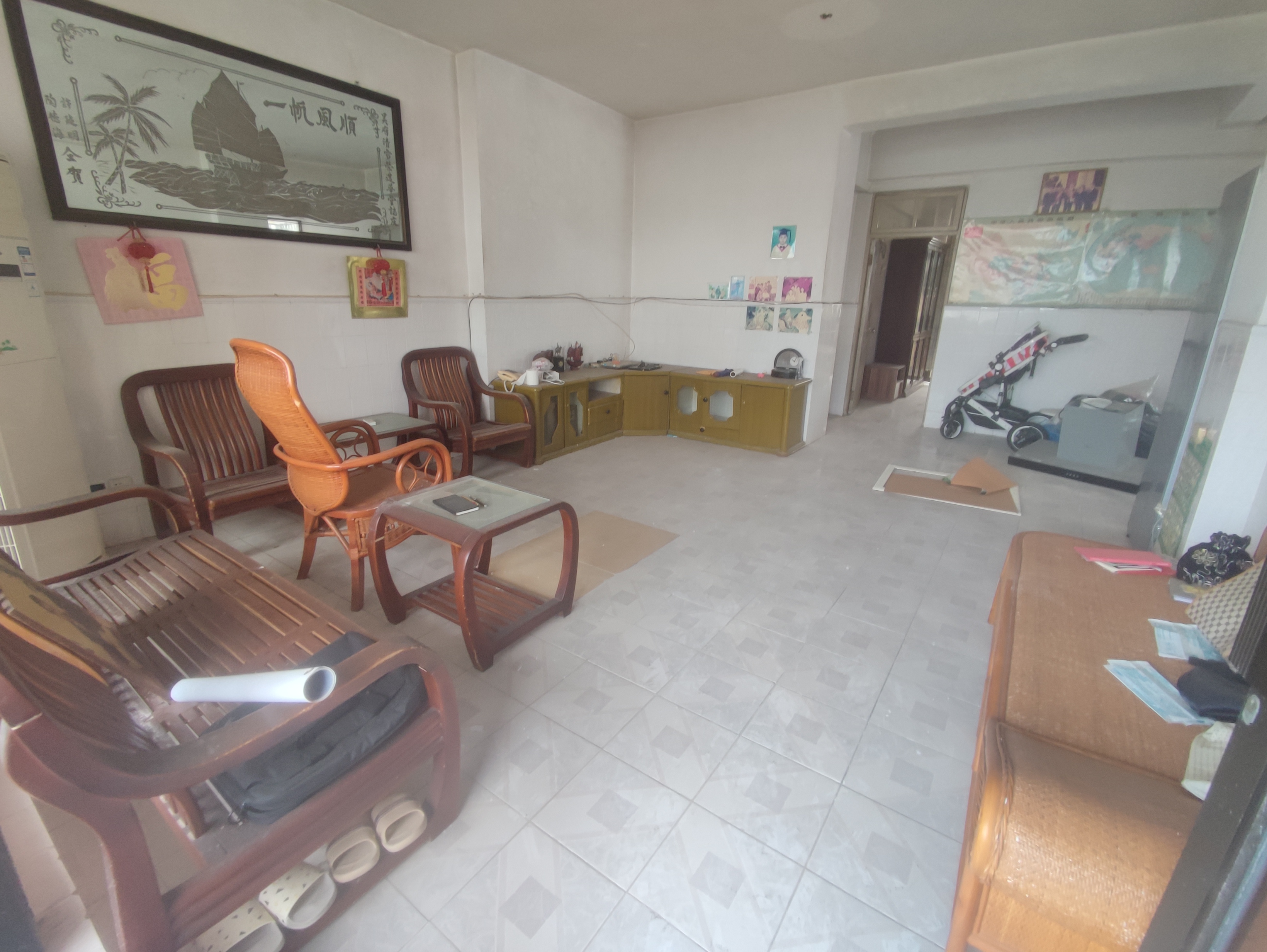 龙华区人民法院宿舍 3室2厅1卫 95.0万 龙华区人民法院宿舍 3室2厅1卫 95.0万户型图