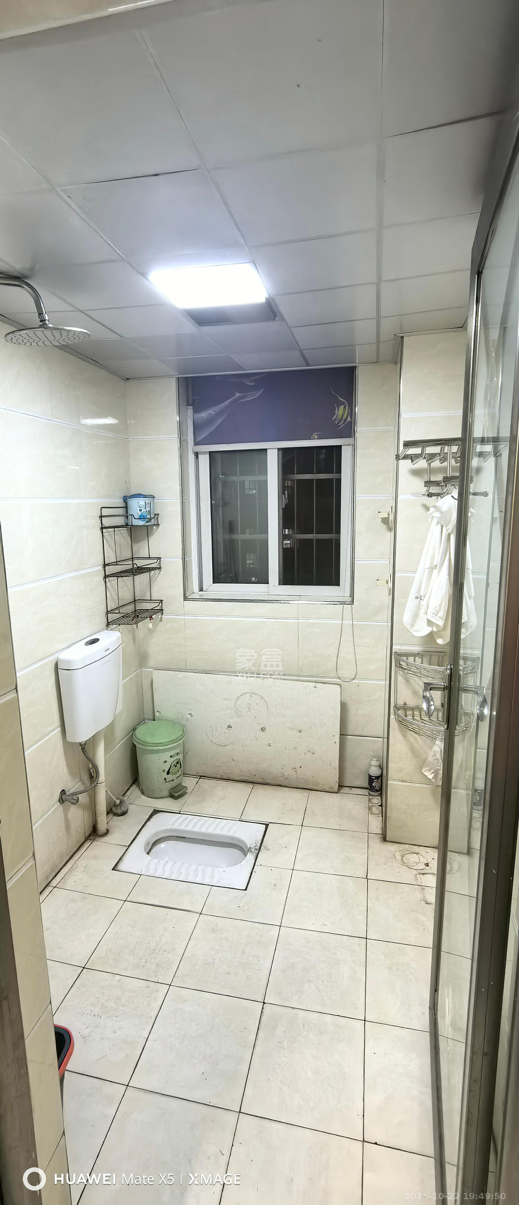 和馨园  3室2厅2卫    3200.0元/月 和馨园  3室2厅2卫    3200.0元/月室内图