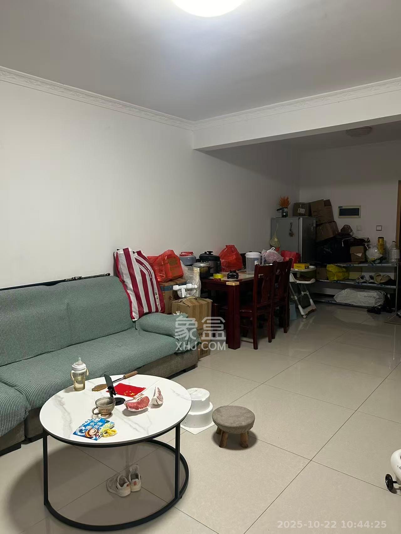 骑龙安置小区  2室2厅1卫    1700.0元/月