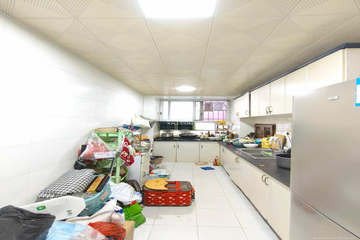 学宫街商住楼  3室2厅2卫    2600.0元/月 学宫街商住楼  3室2厅2卫    2600.0元/月室内图