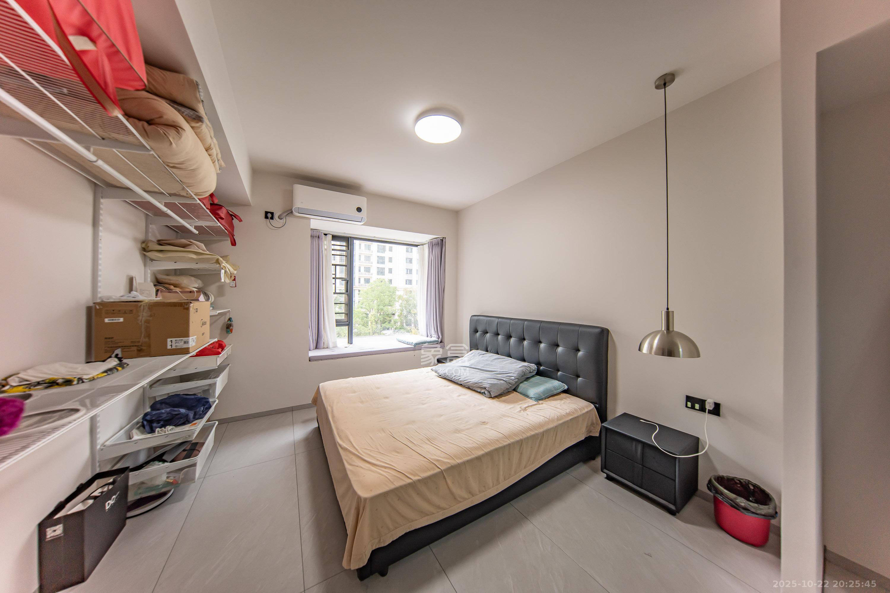 建投象山国际  3室2厅2卫    130.0万卧室