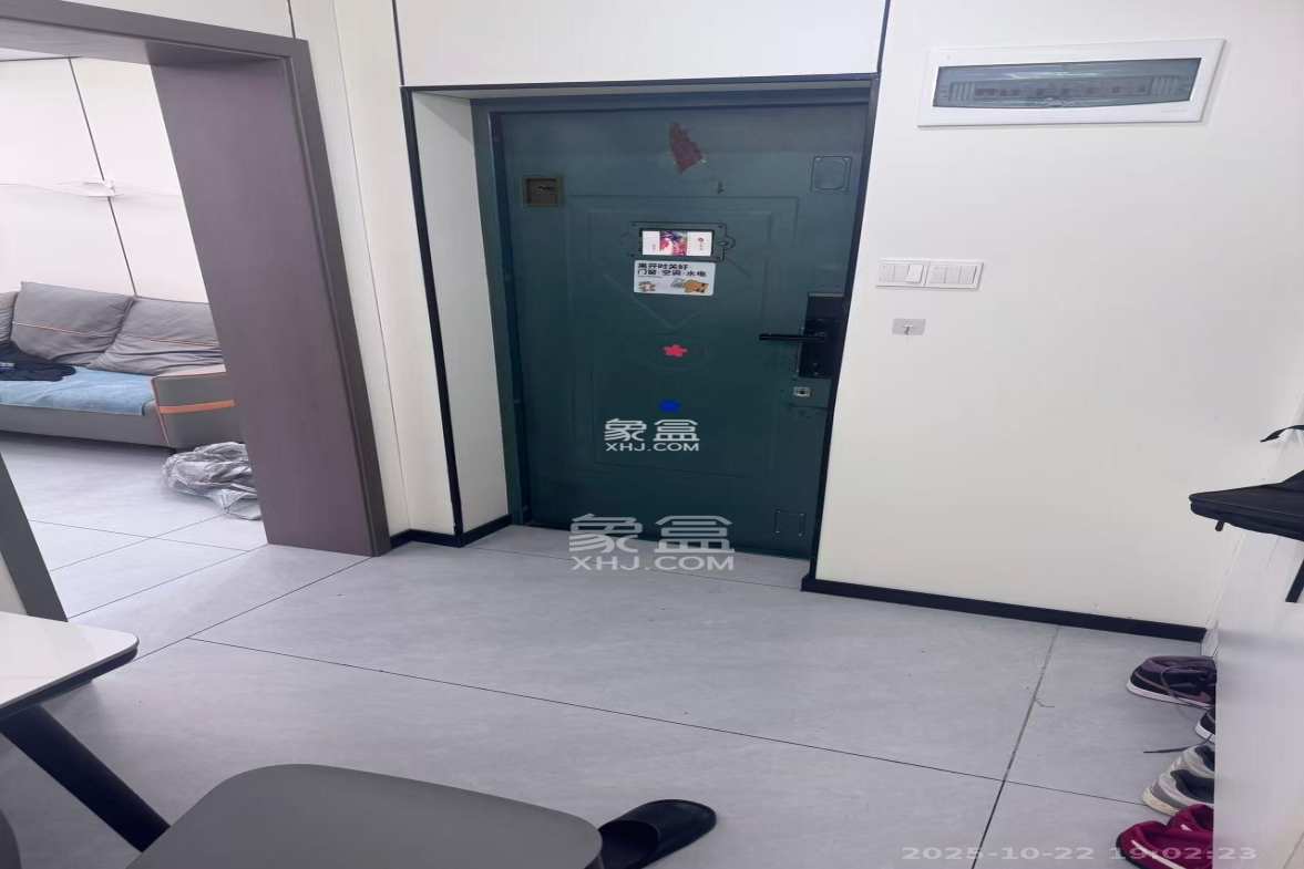 长铁友谊村 2室2厅1卫 2000.0元/月 长铁友谊村 2室2厅1卫 2000.0元/月室内图