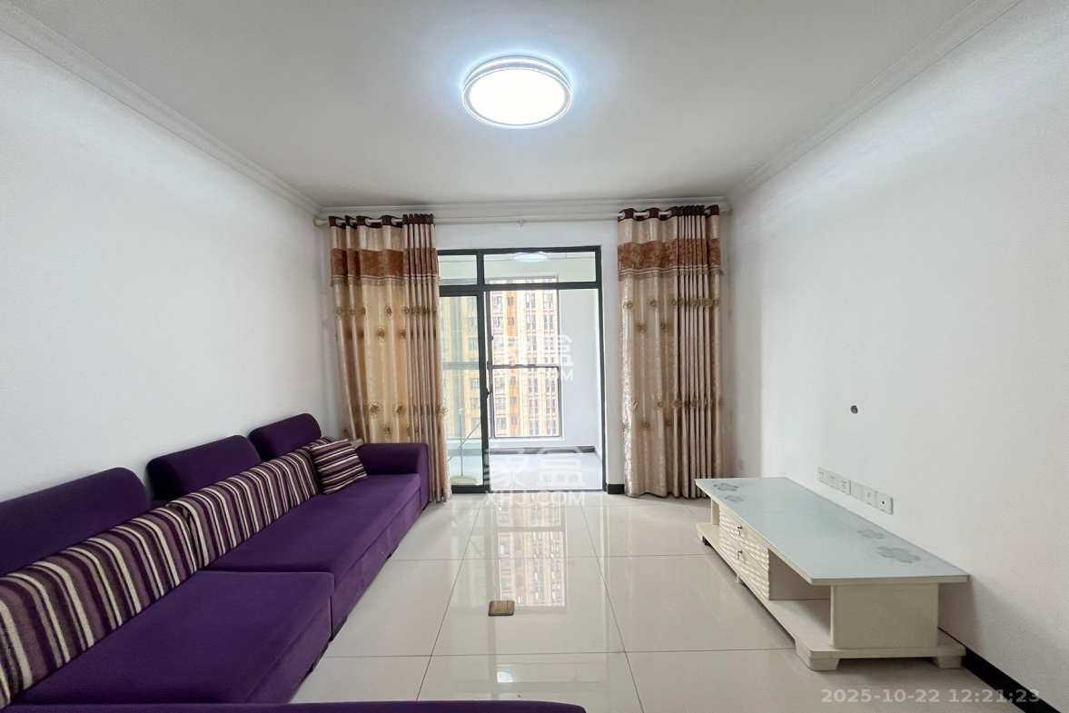 荣盛花语馨苑  2室2厅1卫    2200.0元/月 荣盛花语馨苑  2室2厅1卫    2200.0元/月室内图