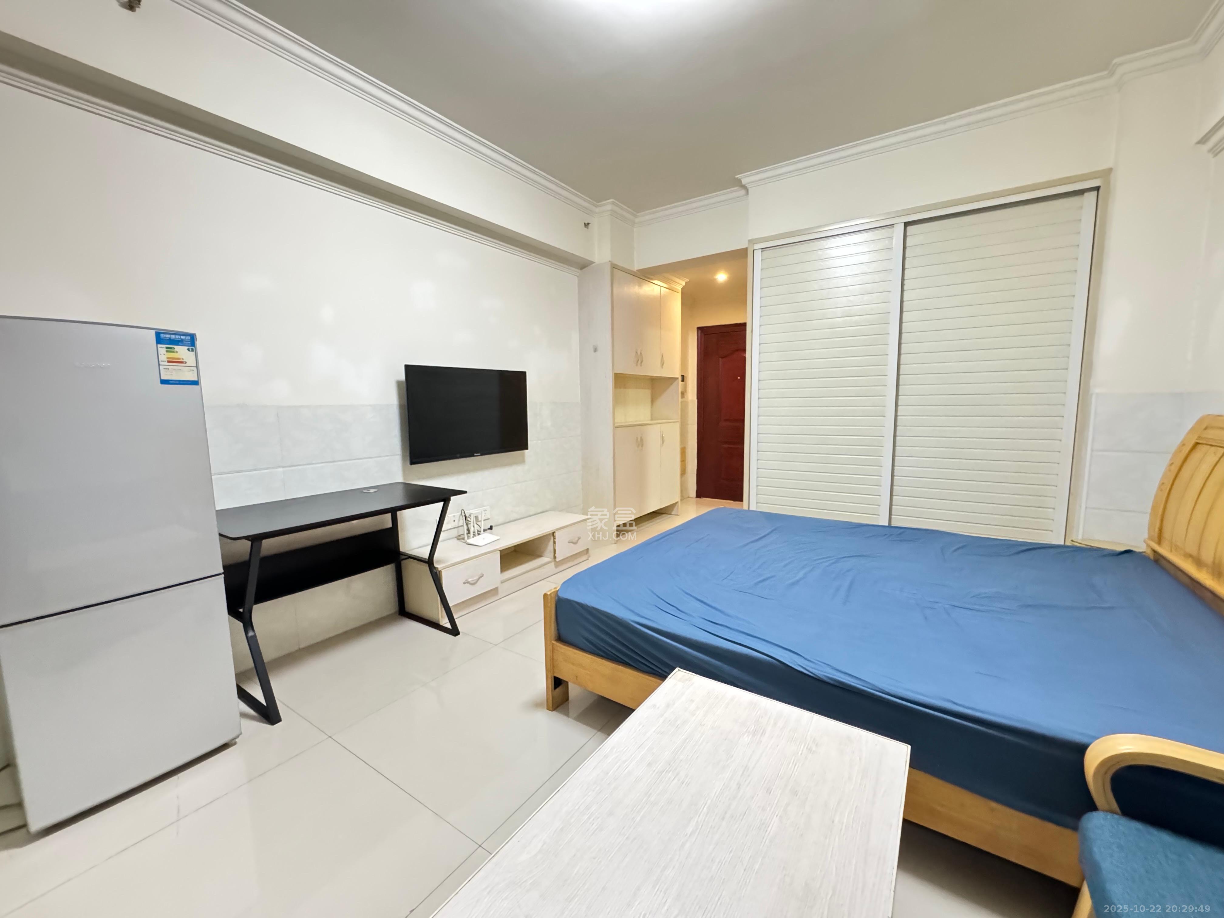 同鑫家园  1室1厅1卫    1300.0元/月室内图