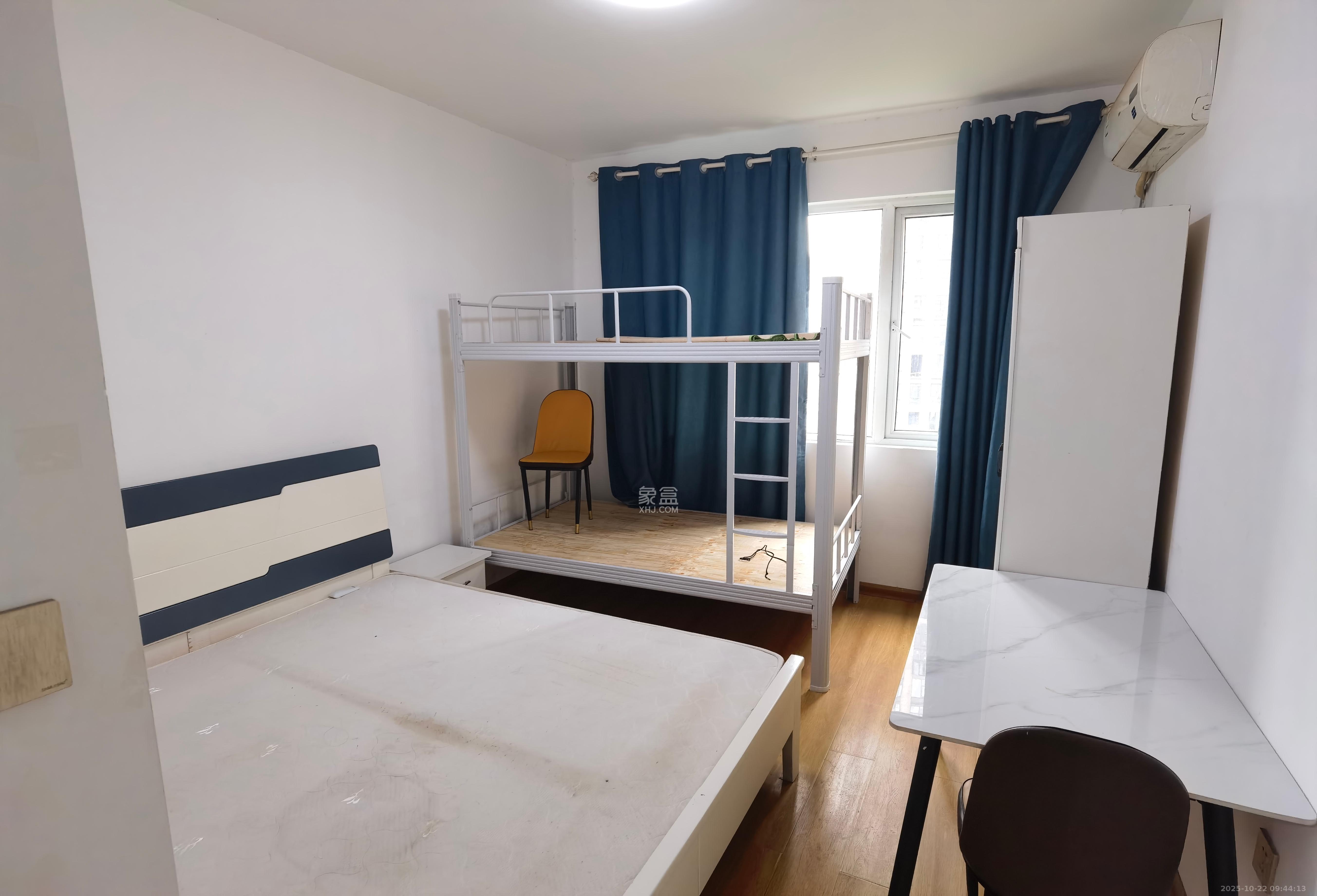 嘉宇银杉(嘉宇西苑) 4室2厅2卫 2300.0元/月 嘉宇银杉(嘉宇西苑) 4室2厅2卫 2300.0元/月室内图