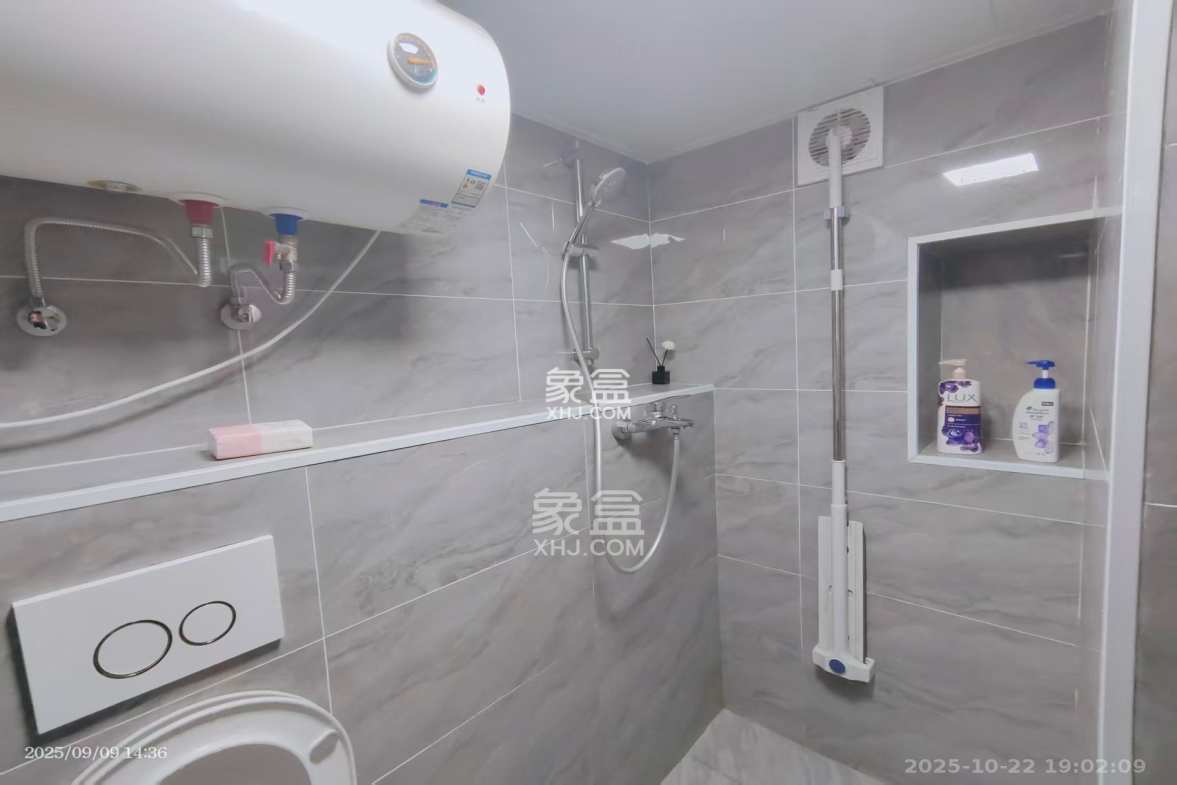 越秀悦湖台  2室2厅1卫    2600.0元/月 越秀悦湖台  2室2厅1卫    2600.0元/月室内图