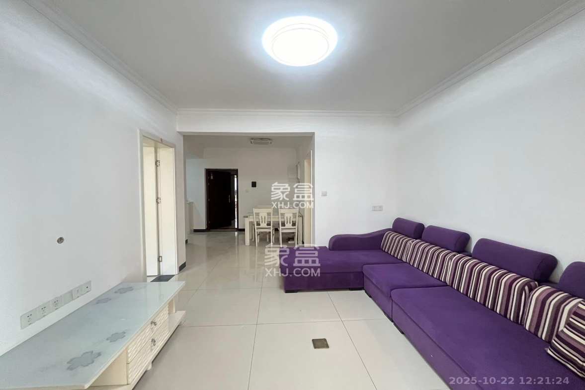 荣盛花语馨苑  2室2厅1卫    2200.0元/月 荣盛花语馨苑  2室2厅1卫    2200.0元/月室内图1