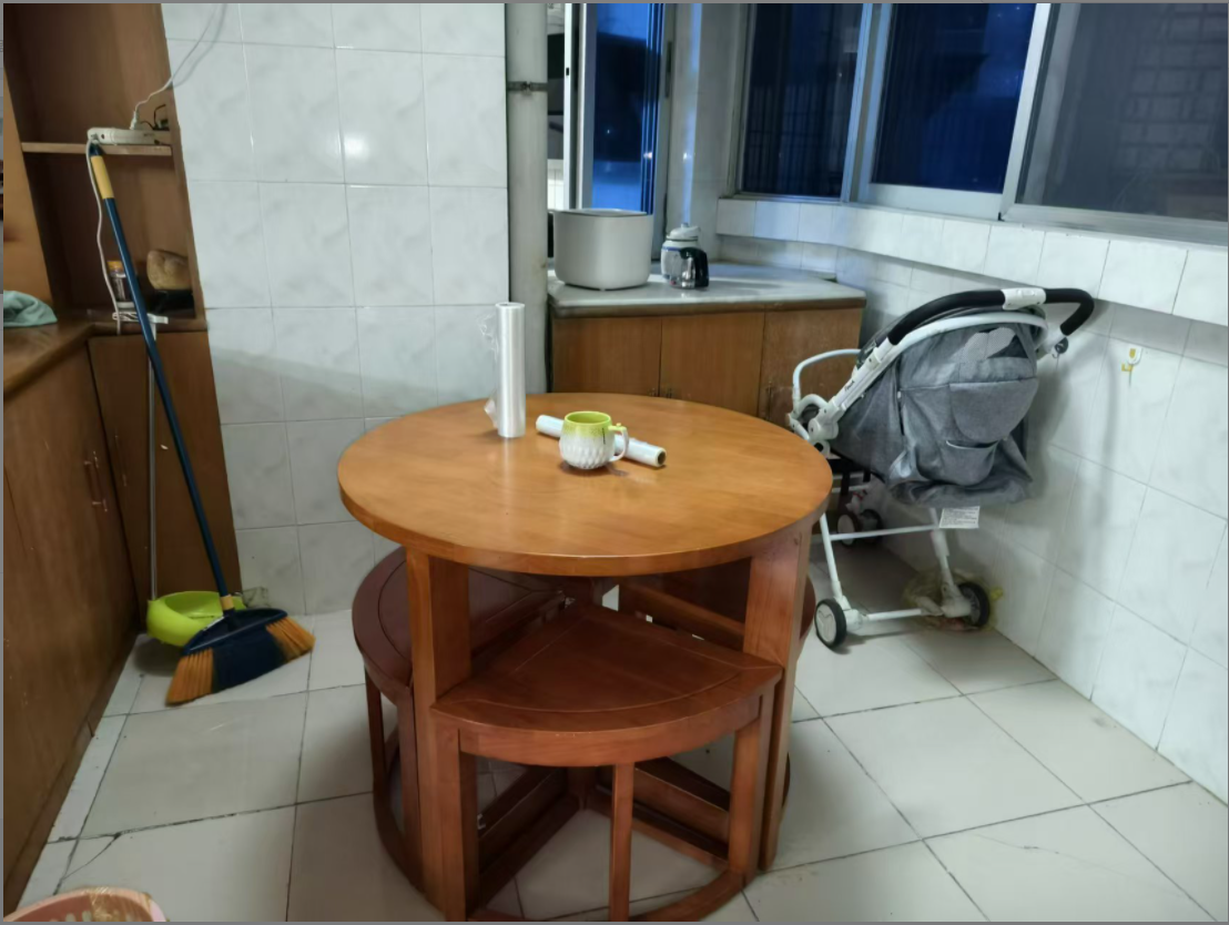 警苑小区  3室2厅2卫    2300.0元/月室内图