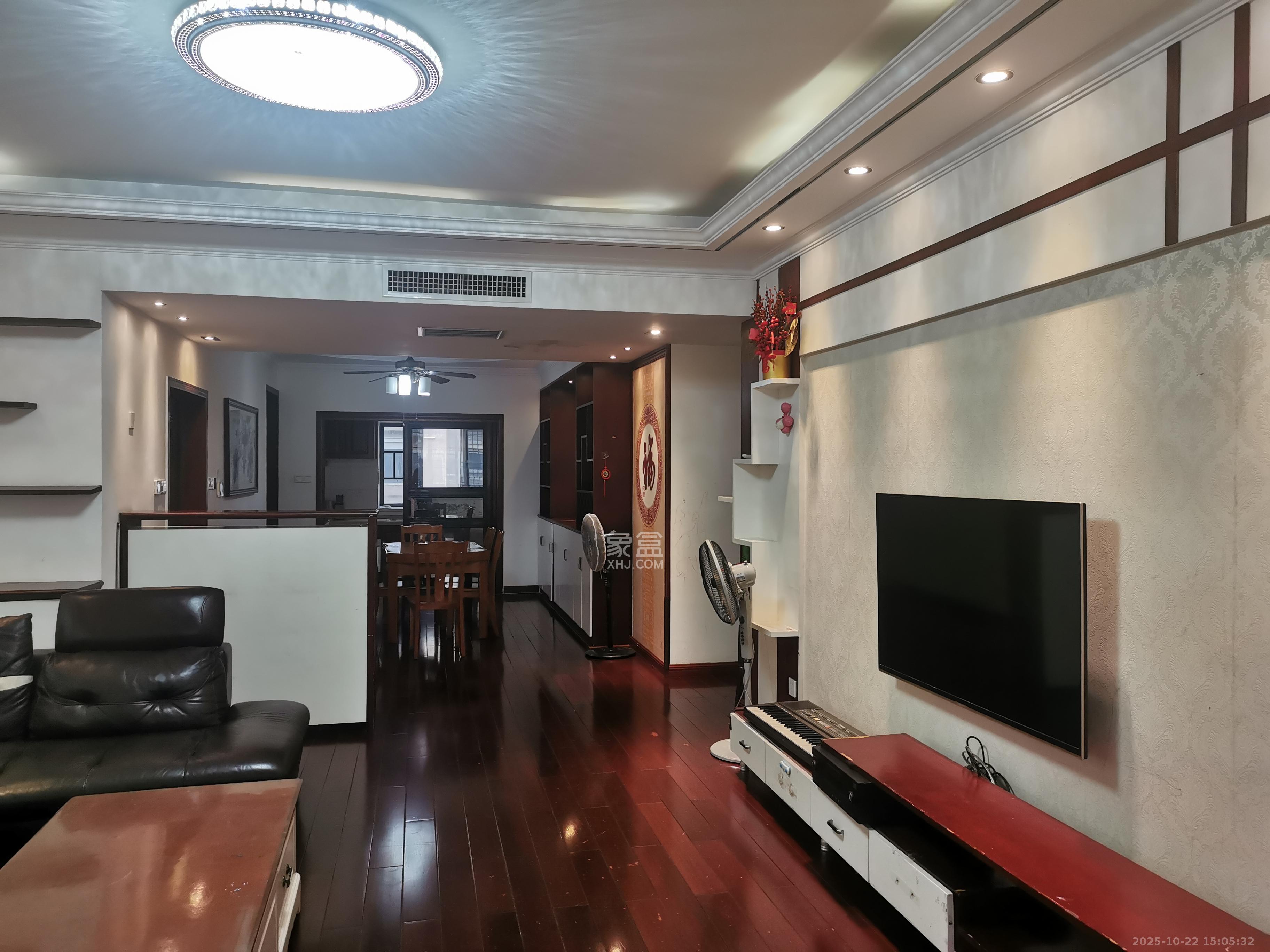 森林城  4室2厅2卫    3200.0元/月 森林城  4室2厅2卫    3200.0元/月室内图