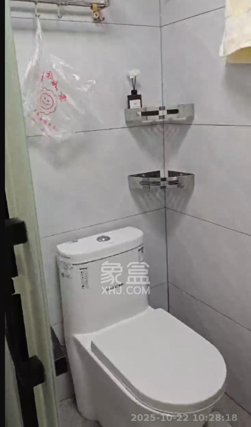 和润园三期 1室1厅1卫 1500.0元/月 和润园三期 1室1厅1卫 1500.0元/月室内图