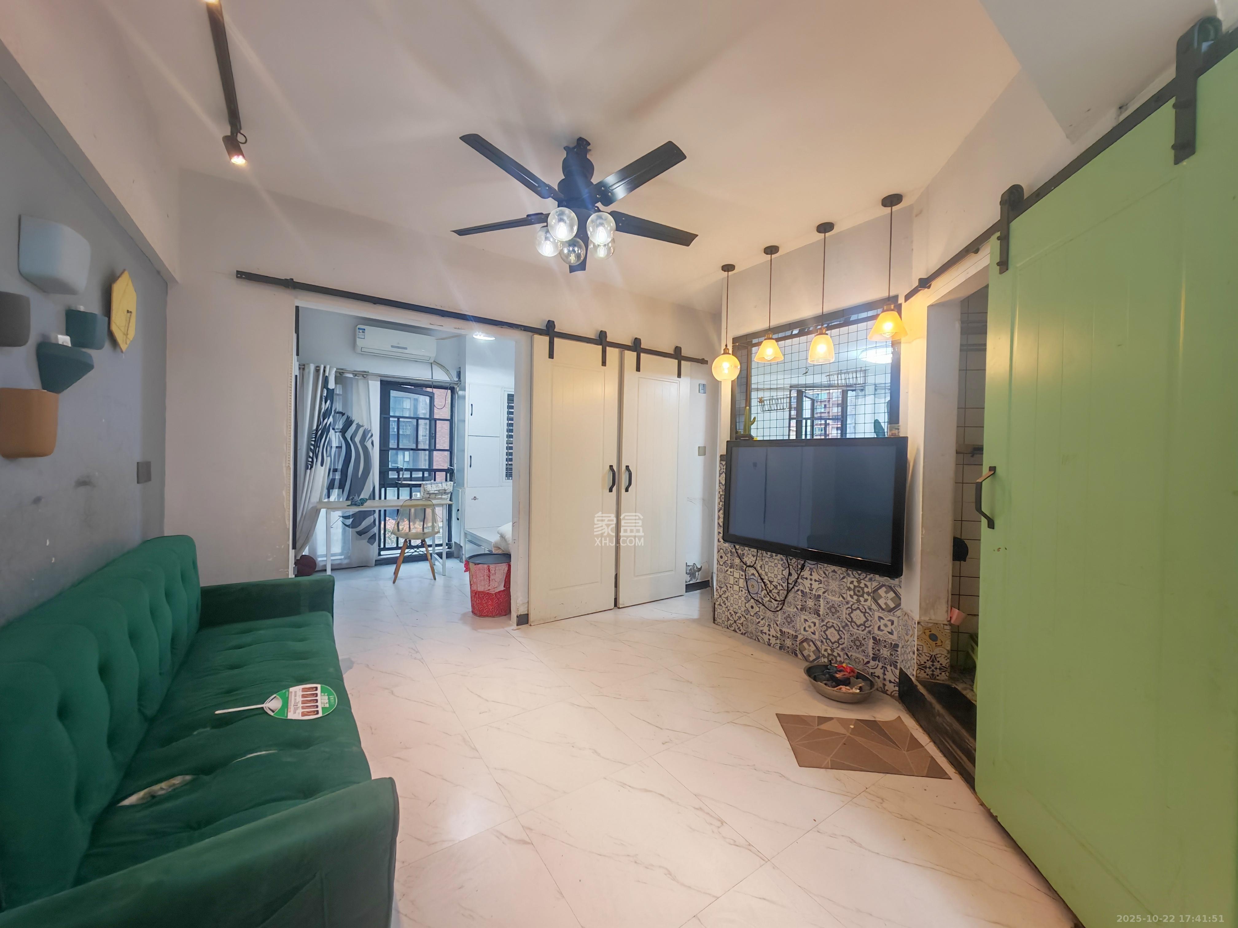 鑫远玲珑  1室0厅0卫    1200.0元/月室内图