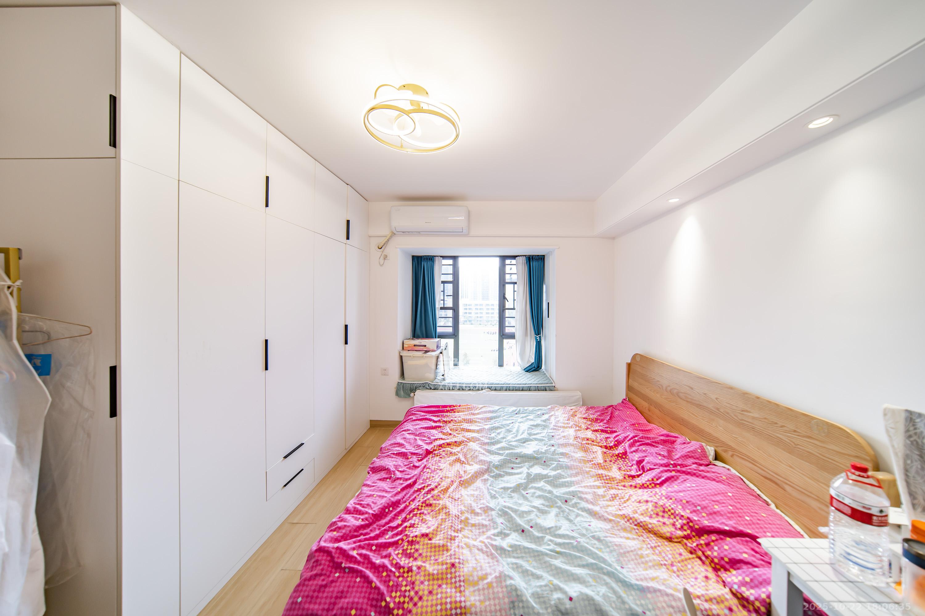 深业鹭栖府 4室2厅2卫 228.0万 深业鹭栖府 4室2厅2卫 228.0万卧室