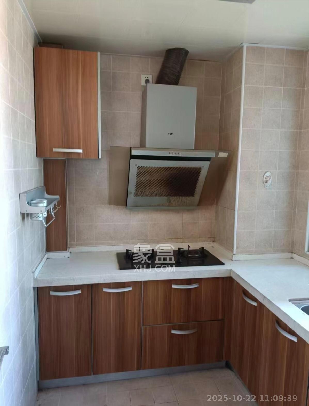 钰龙天下一期  2室2厅1卫    2200.0元/月室内图