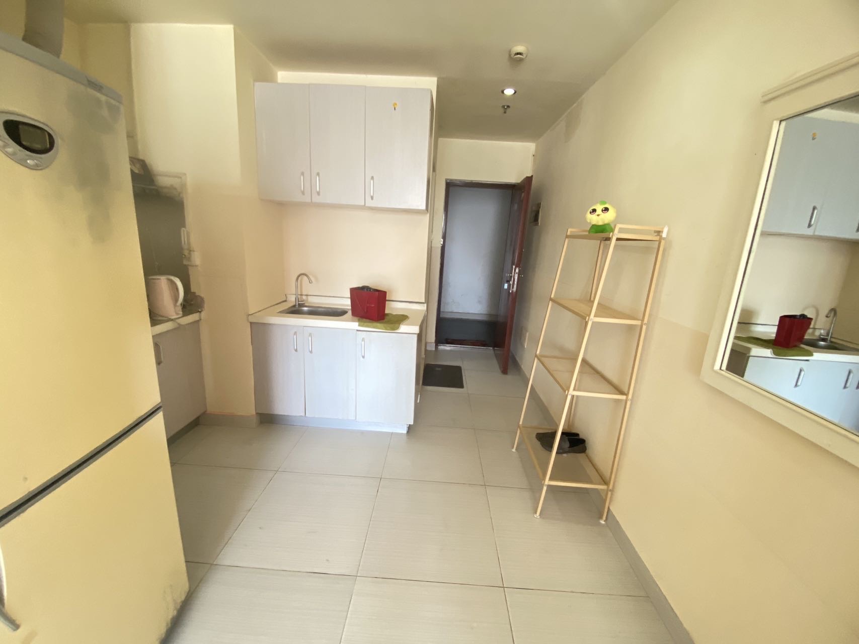 天骋康都  1室1厅1卫    39.0万客厅