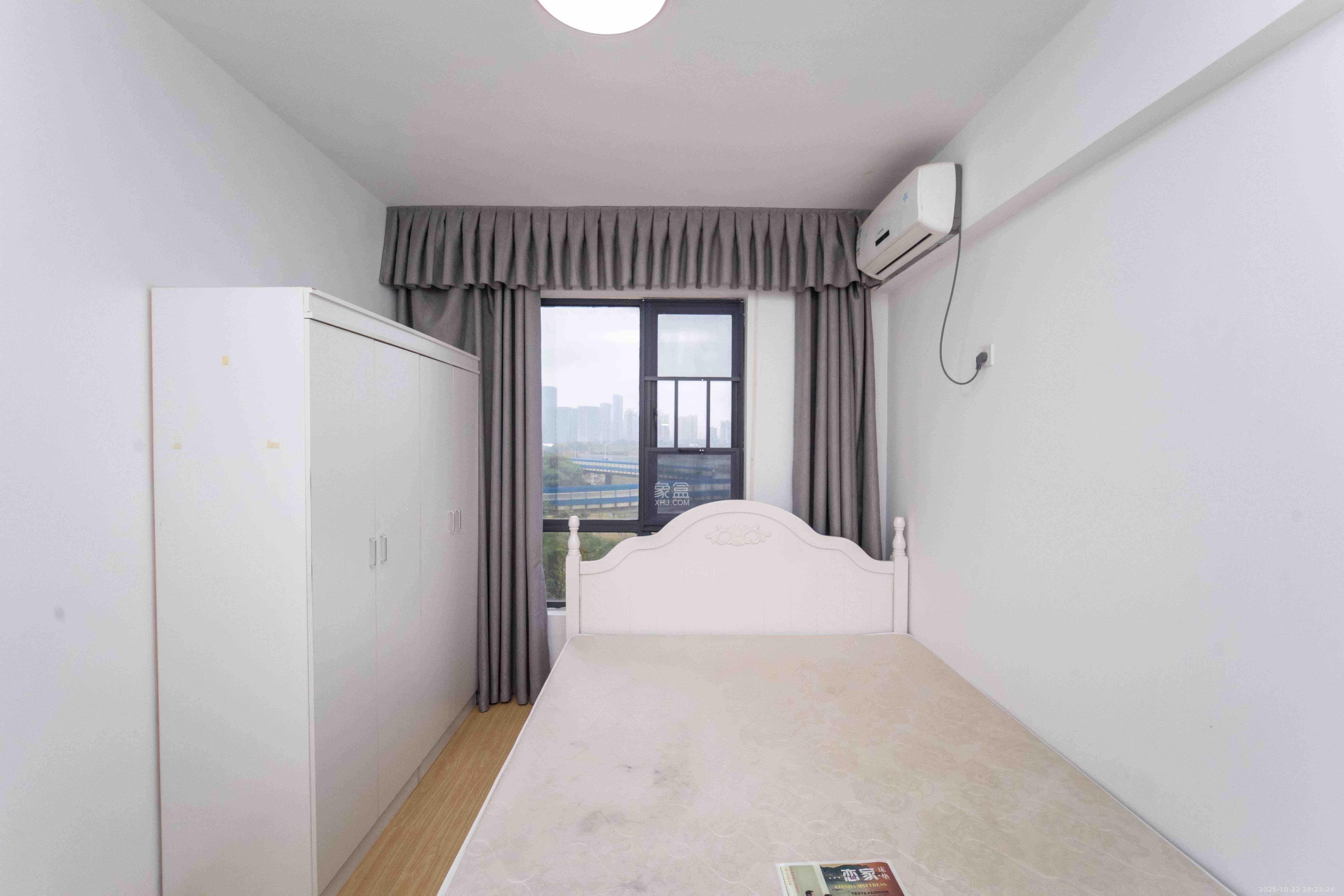 江河双水湾  3室2厅1卫    2400.0元/月室内图