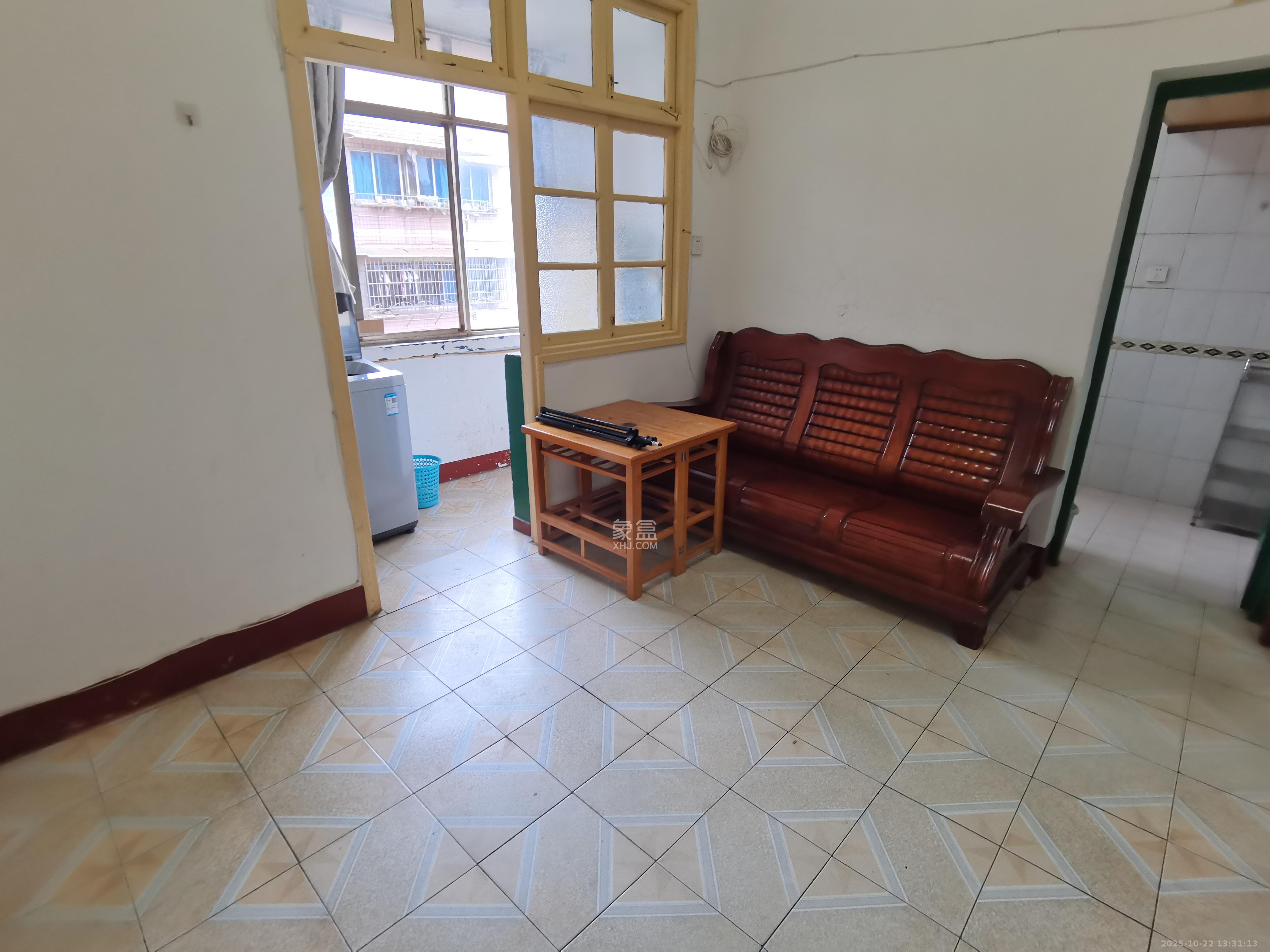 水泵厂宿舍  2室1厅1卫    1500.0元/月 水泵厂宿舍  2室1厅1卫    1500.0元/月