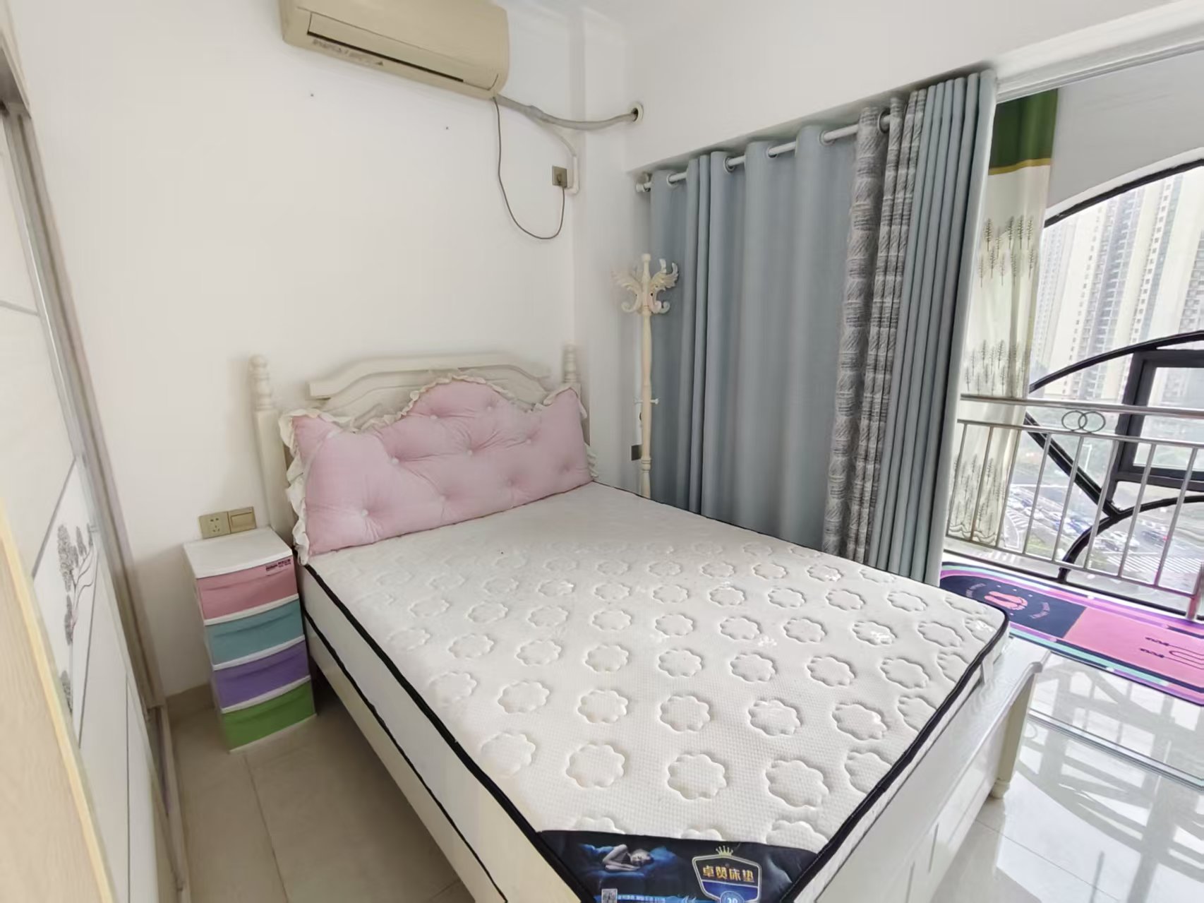 上城世家  2室1厅1卫    1200.0元/月室内图