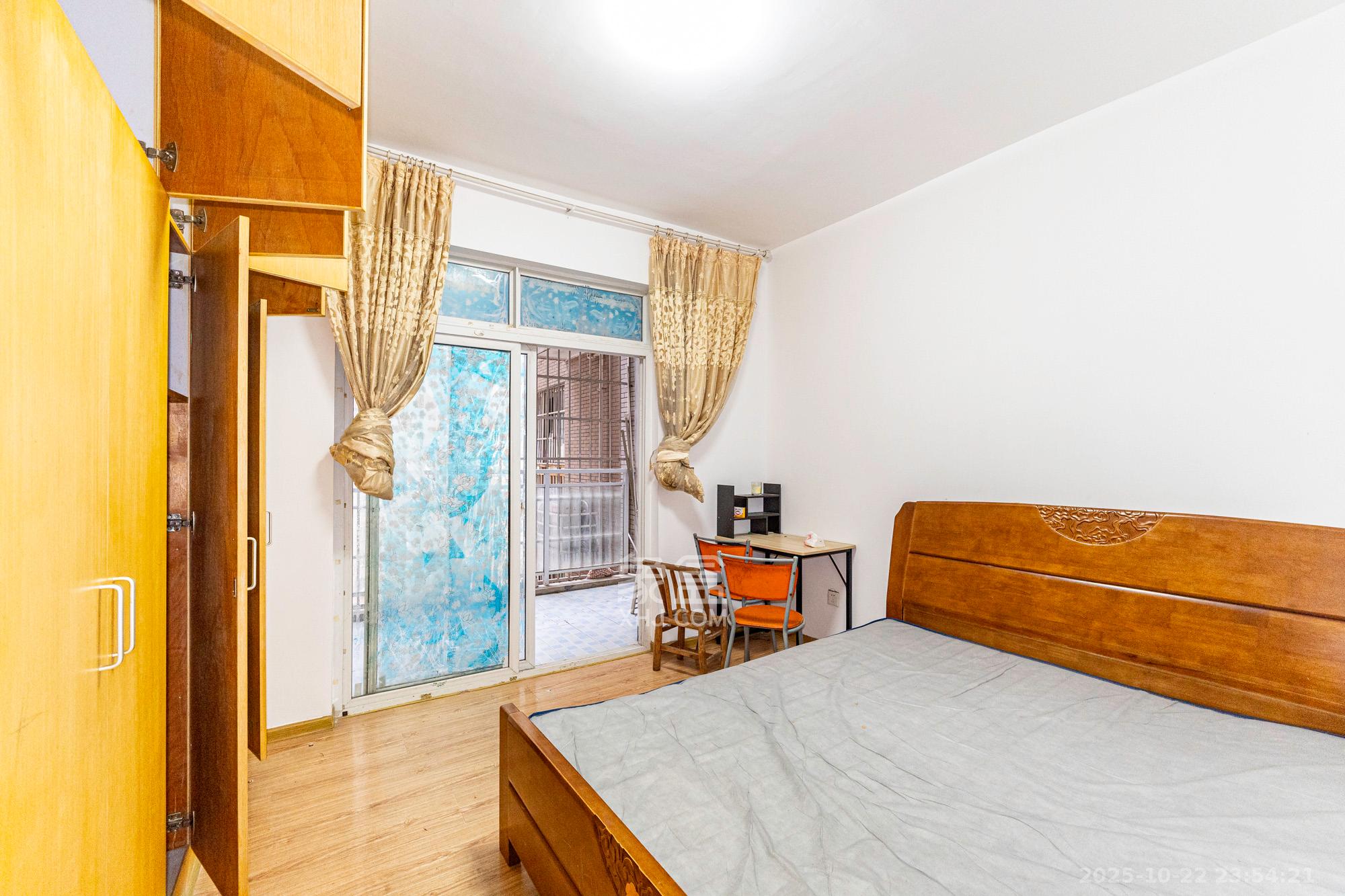 紫晶城 2室2厅1卫 38.8万 紫晶城 2室2厅1卫 38.8万卧室