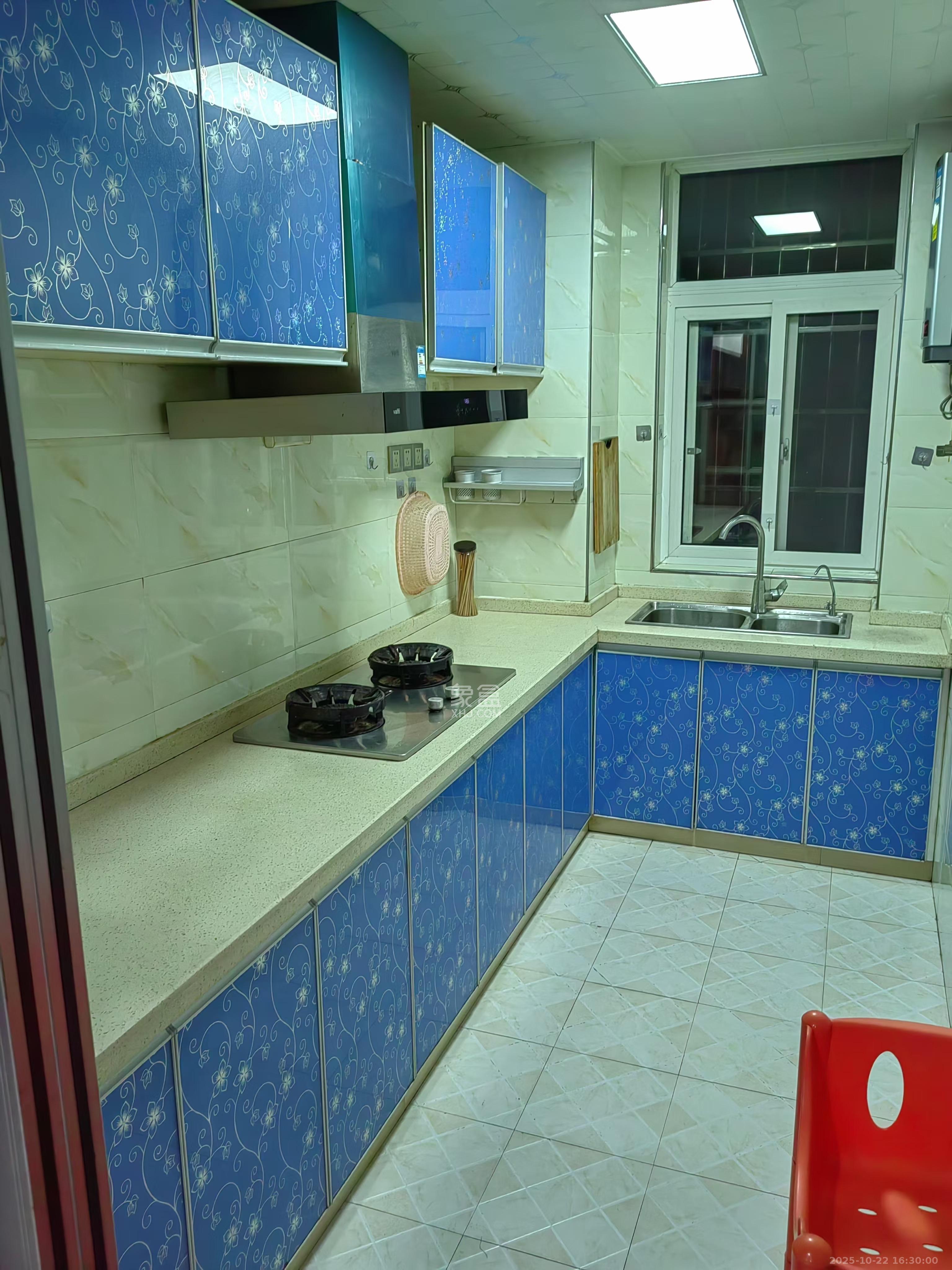 黎郡新宇太和园  3室2厅2卫    2500.0元/月 黎郡新宇太和园  3室2厅2卫    2500.0元/月室内图1