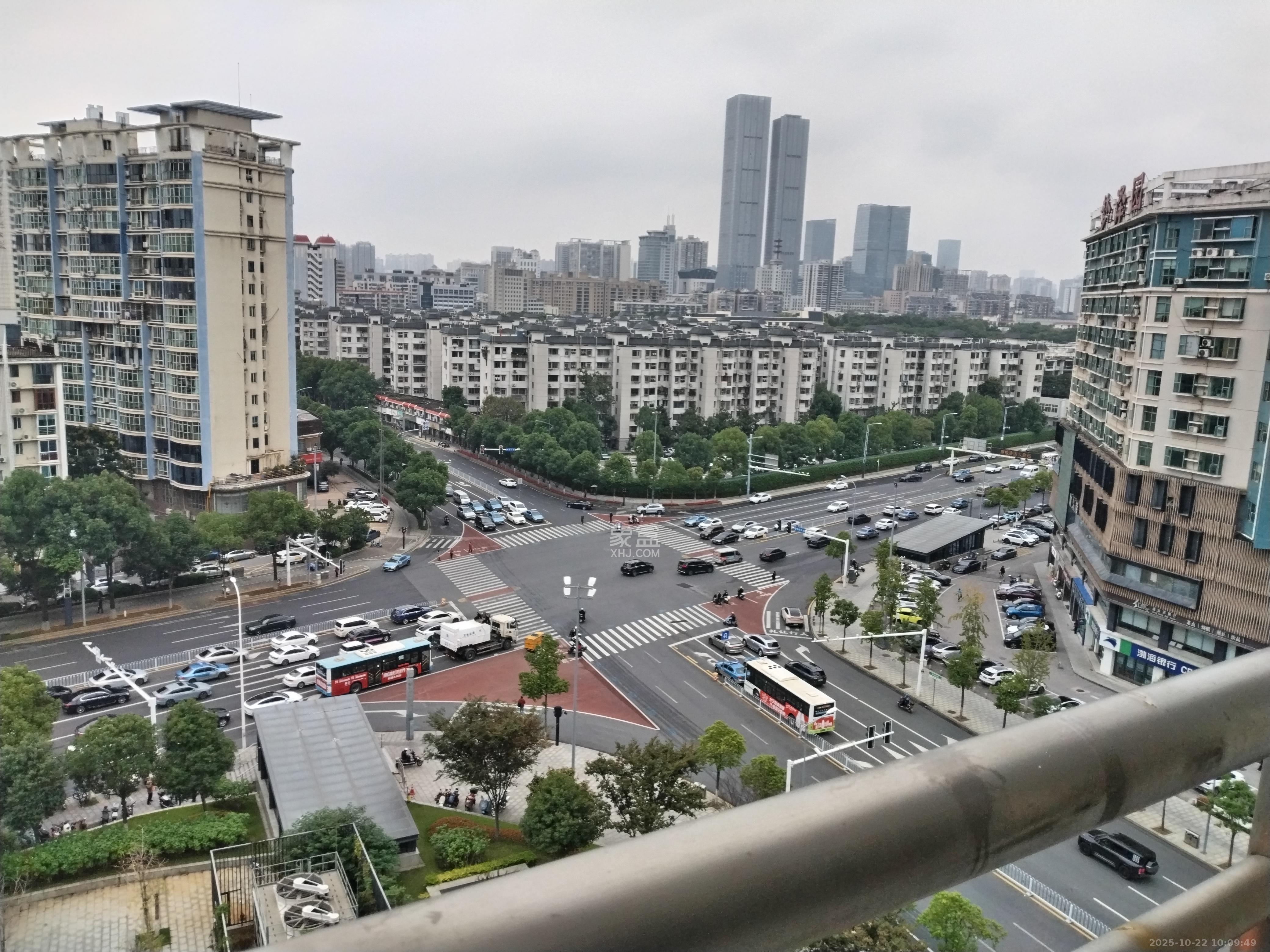 瑞丰家园  3室2厅2卫    4500.0元/月室内图