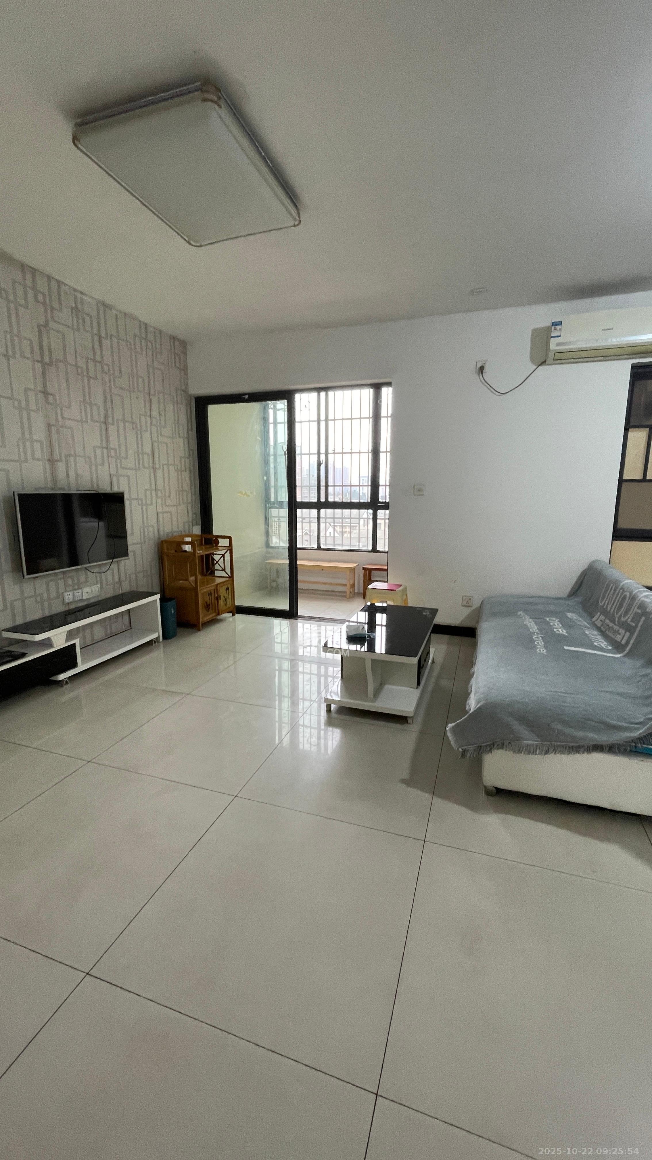 中国铁建国际城二期  3室1厅1卫    1500.0元/月室内图