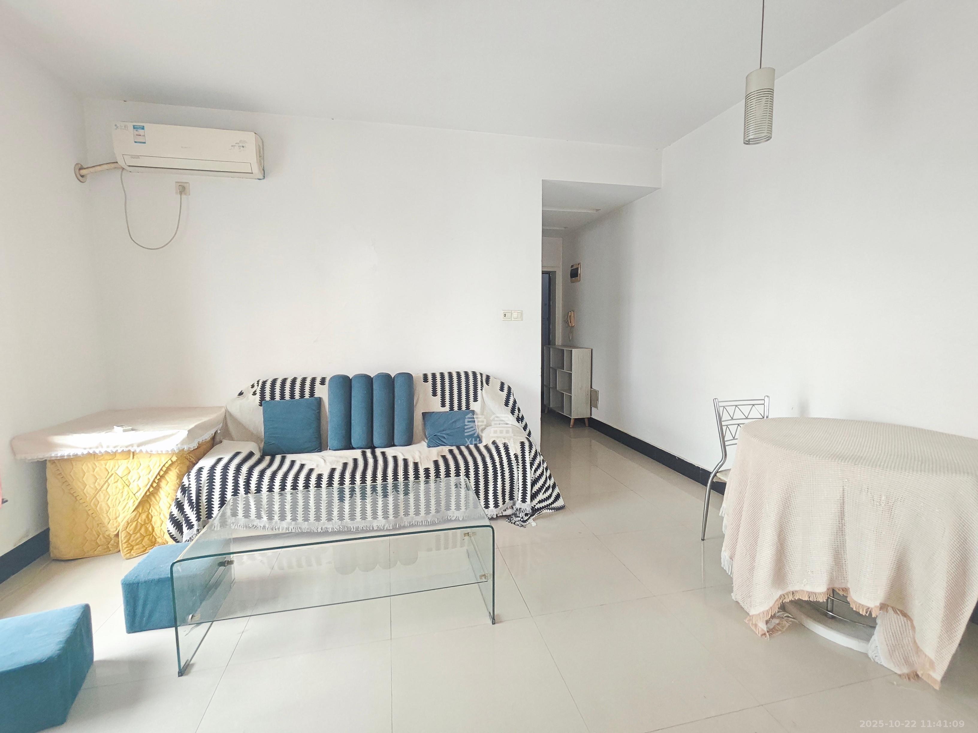 鸿景雅苑  2室2厅1卫    2650.0元/月