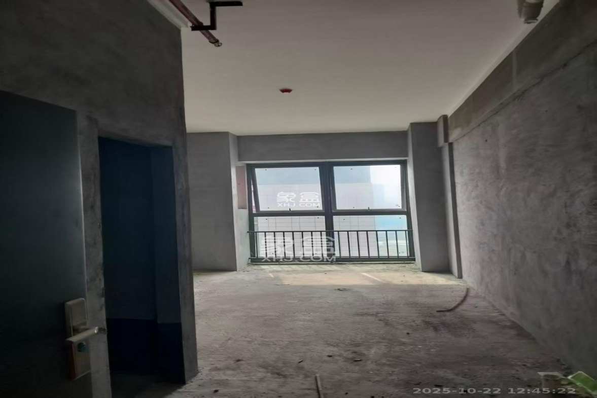 绿地商务广场 1室0厅0卫 1100.0元/月 绿地商务广场 1室0厅0卫 1100.0元/月室内图