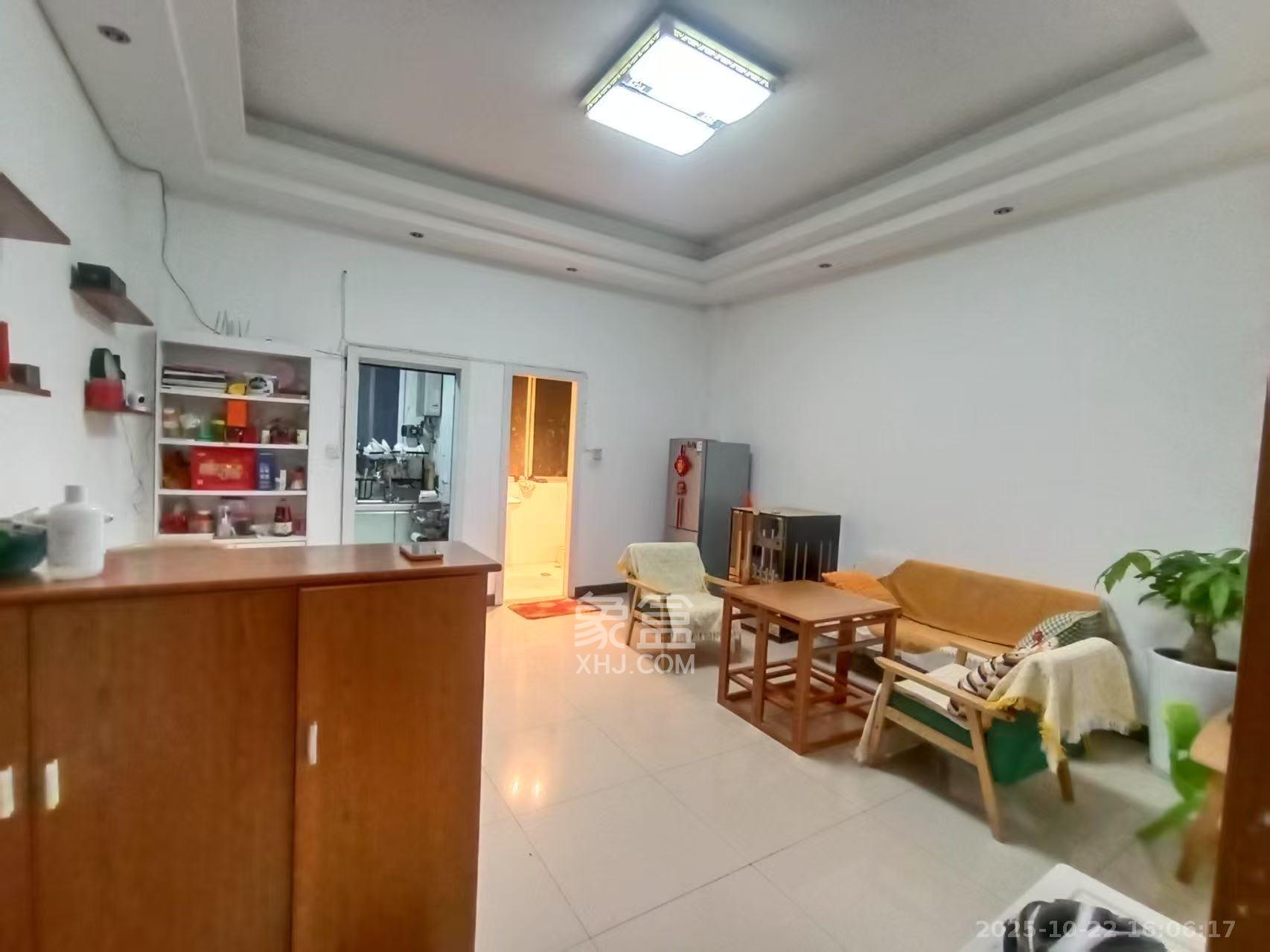 星沙商业步行街  2室1厅1卫    1300.0元/月室内图