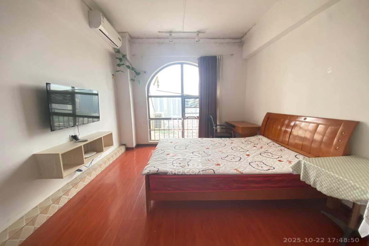 米兰春天  1室1厅1卫    1100.0元/月 米兰春天  1室1厅1卫    1100.0元/月室内图