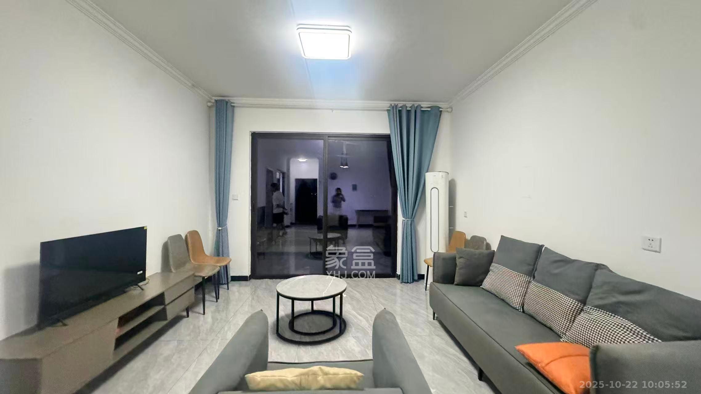 蓝光雍锦半岛  4室2厅2卫    2800.0元/月 蓝光雍锦半岛  4室2厅2卫    2800.0元/月