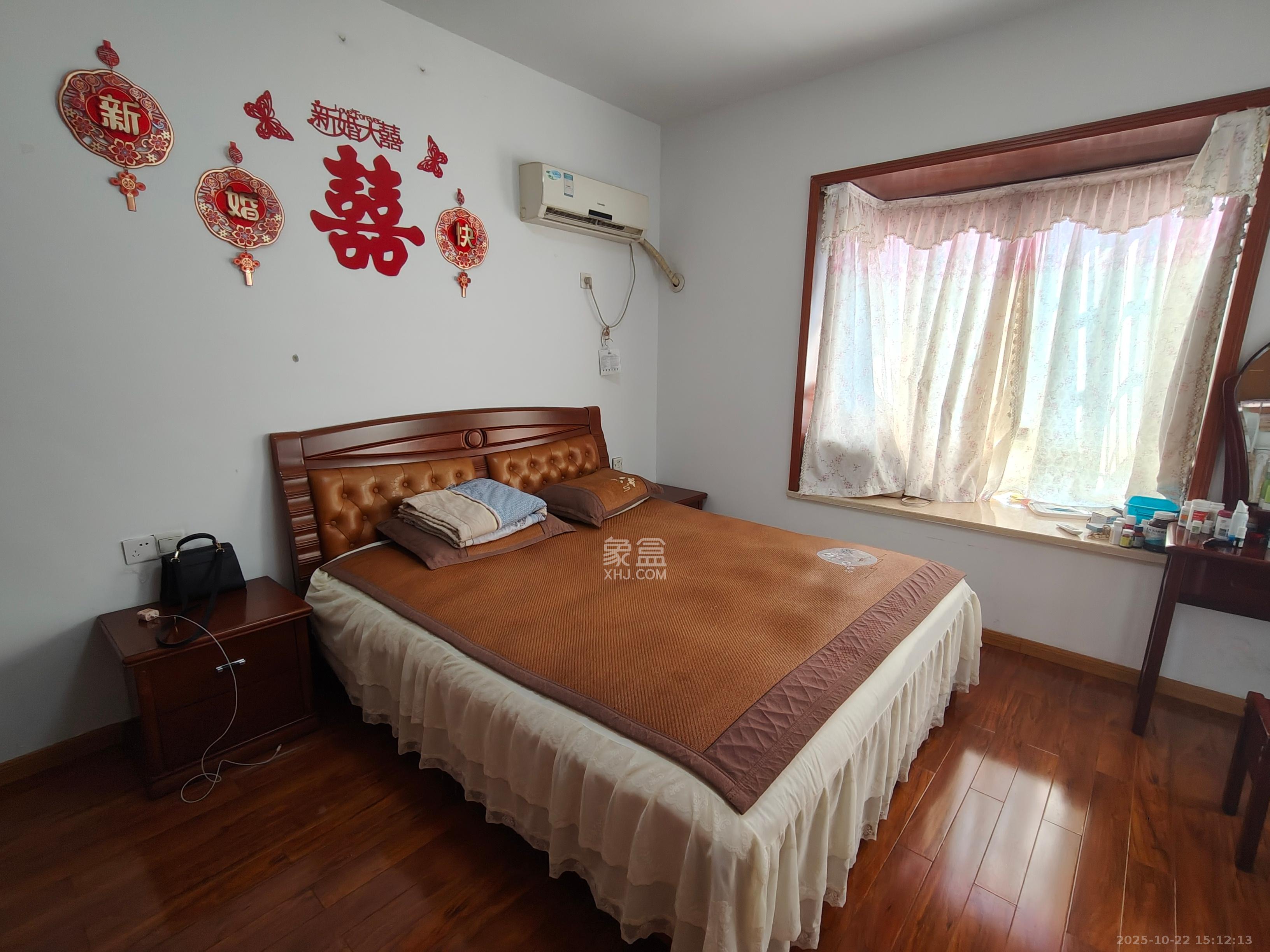 楚天馨苑  3室2厅2卫    2180.0元/月室内图