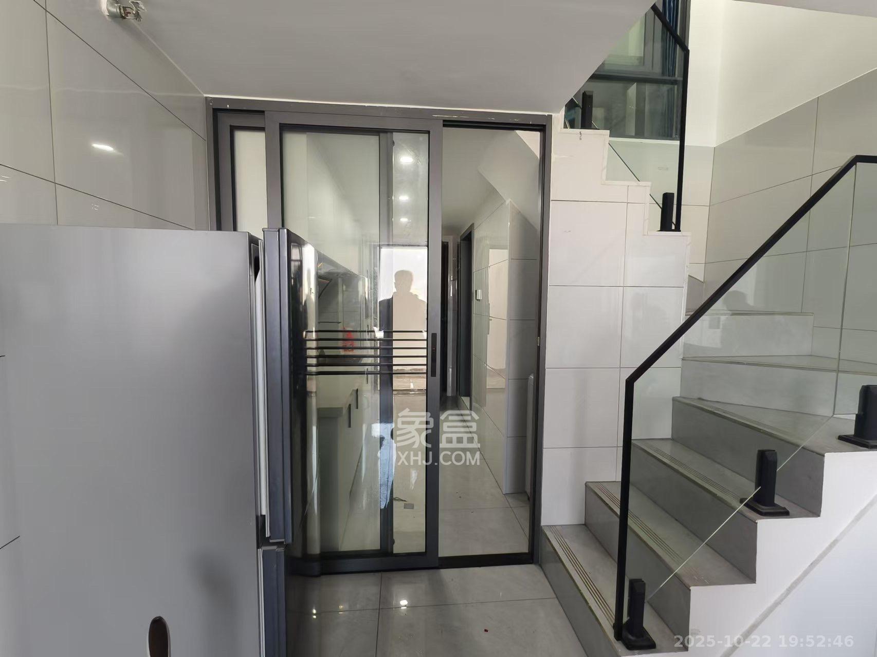 新城悦隽公园  2室1厅1卫    1700.0元/月 新城悦隽公园  2室1厅1卫    1700.0元/月室内图