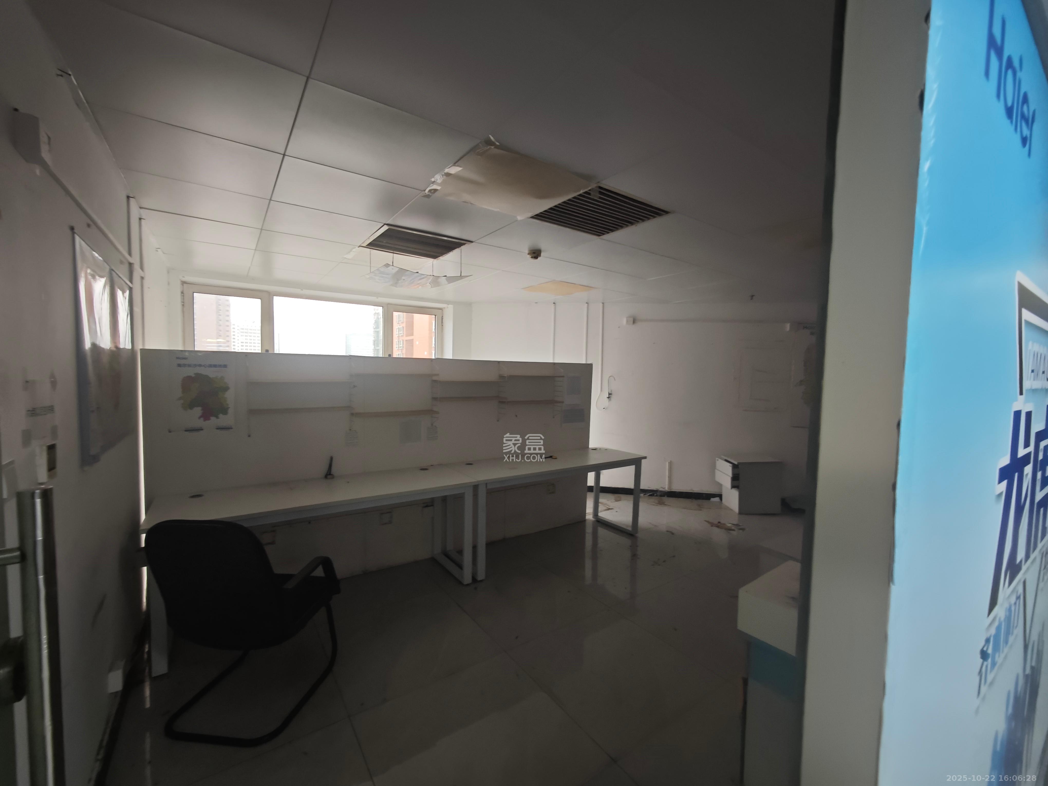 新时空  1室1厅1卫    2500.0元/月 新时空  1室1厅1卫    2500.0元/月室内图