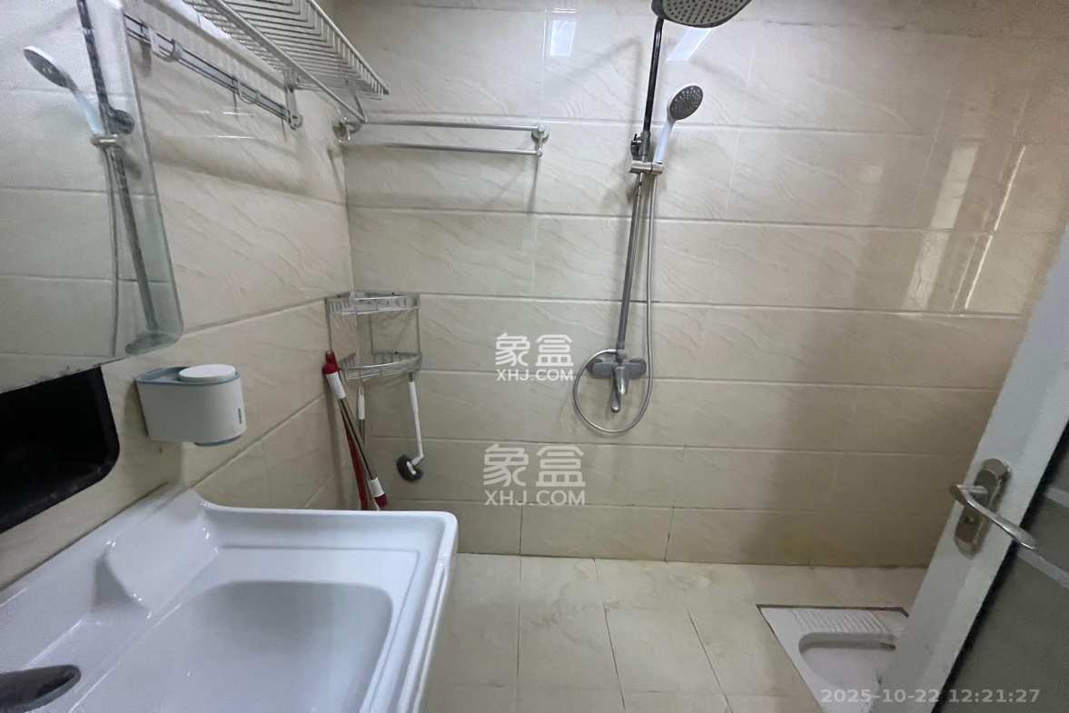 荣盛花语馨苑  2室2厅1卫    2200.0元/月 荣盛花语馨苑  2室2厅1卫    2200.0元/月室内图