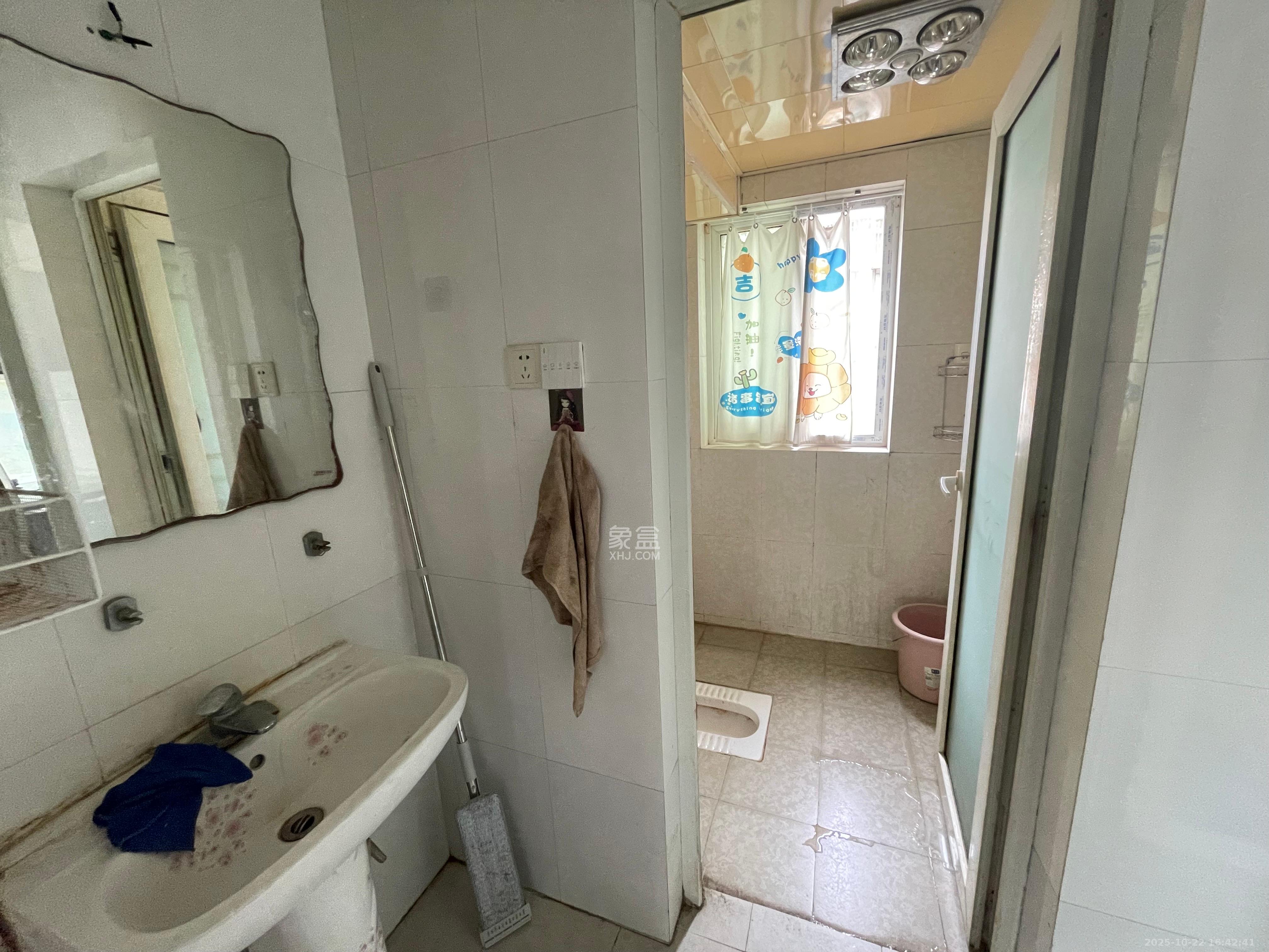 东方名都百草园  2室1厅1卫    1500.0元/月室内图