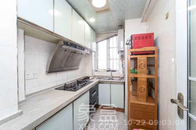 先锋东外滩  2室2厅1卫    2300.0元/月 先锋东外滩  2室2厅1卫    2300.0元/月室内图