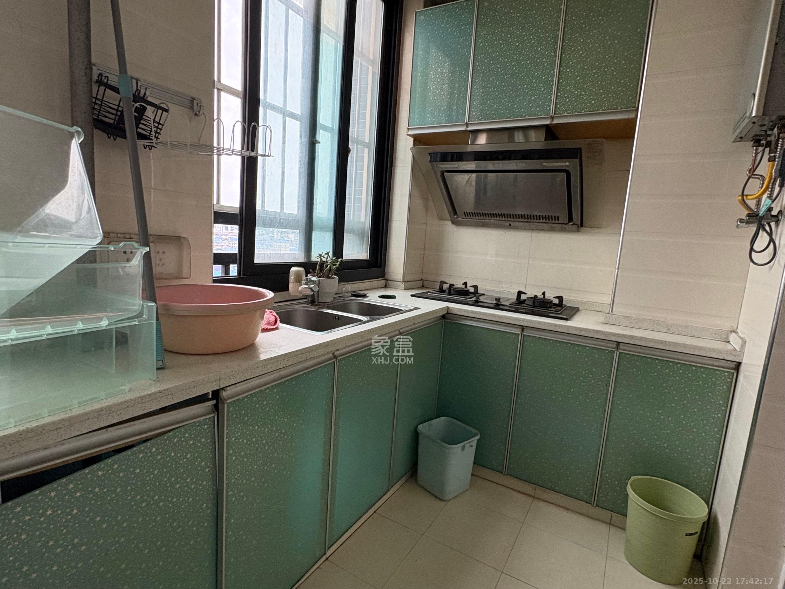 尚都花园城  1室1厅1卫    1100.0元/月室内图