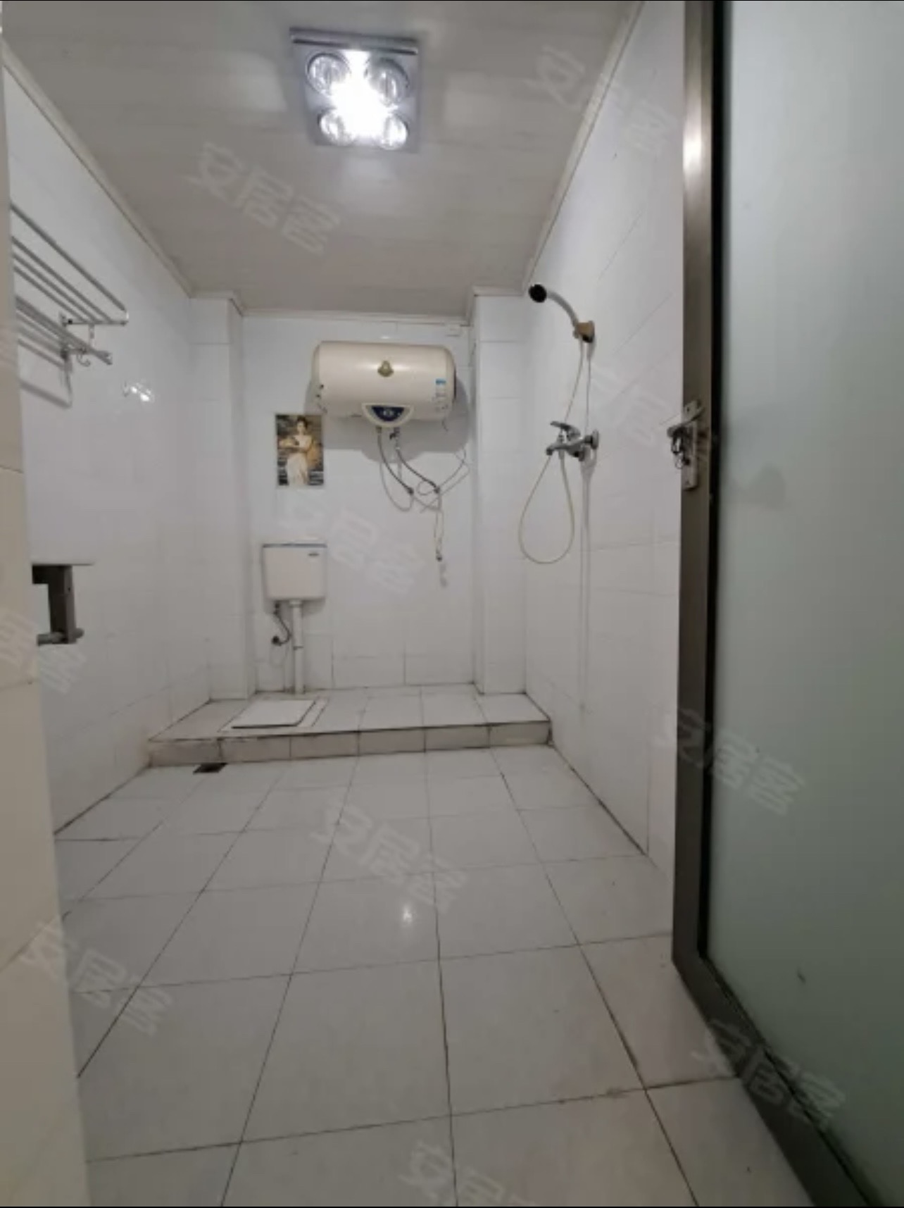 互助小区 3室0厅0卫 29.0万 互助小区 3室0厅0卫 29.0万卫生间