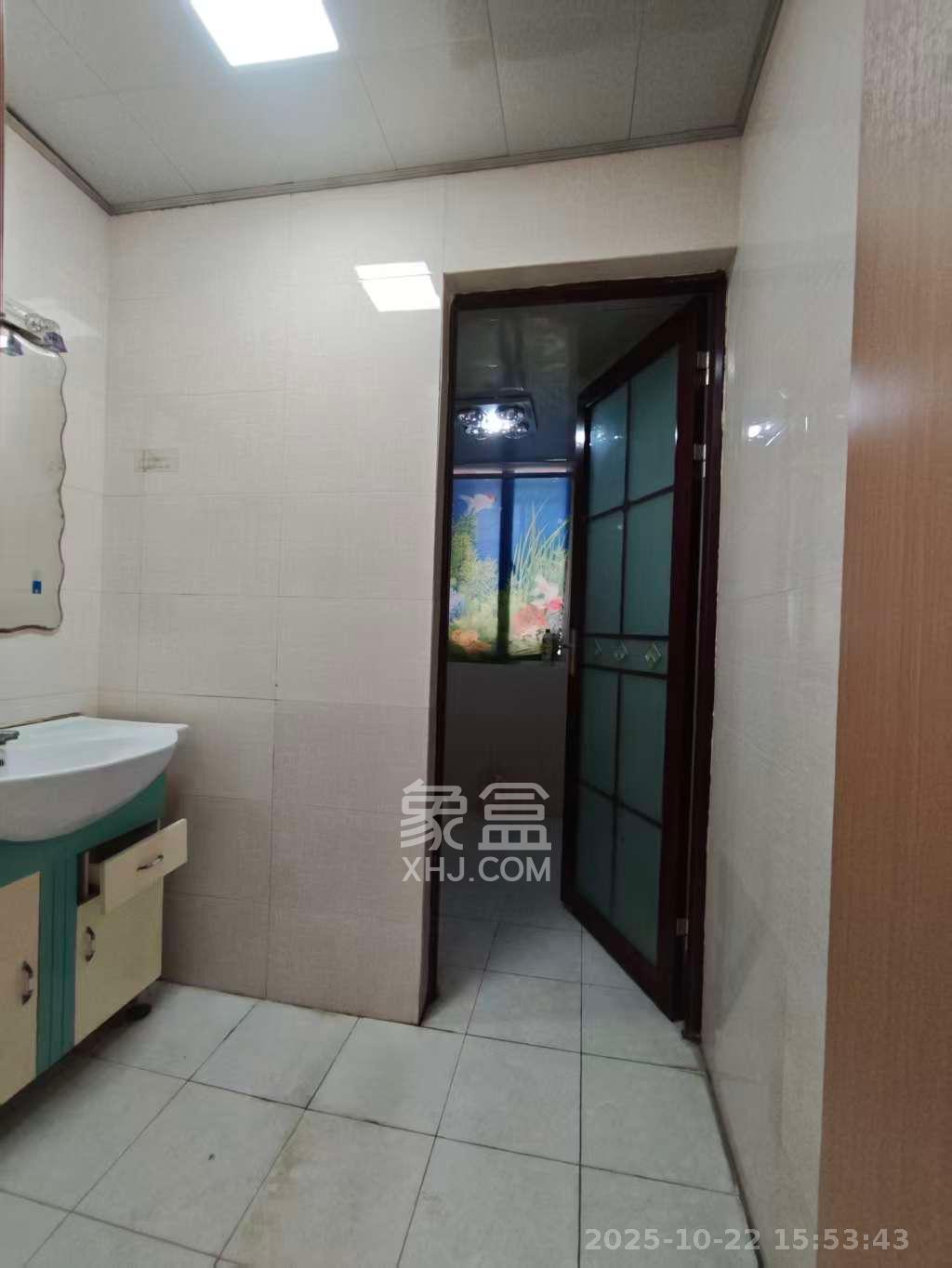 博雅湘水湾  3室2厅1卫    1700.0元/月室内图