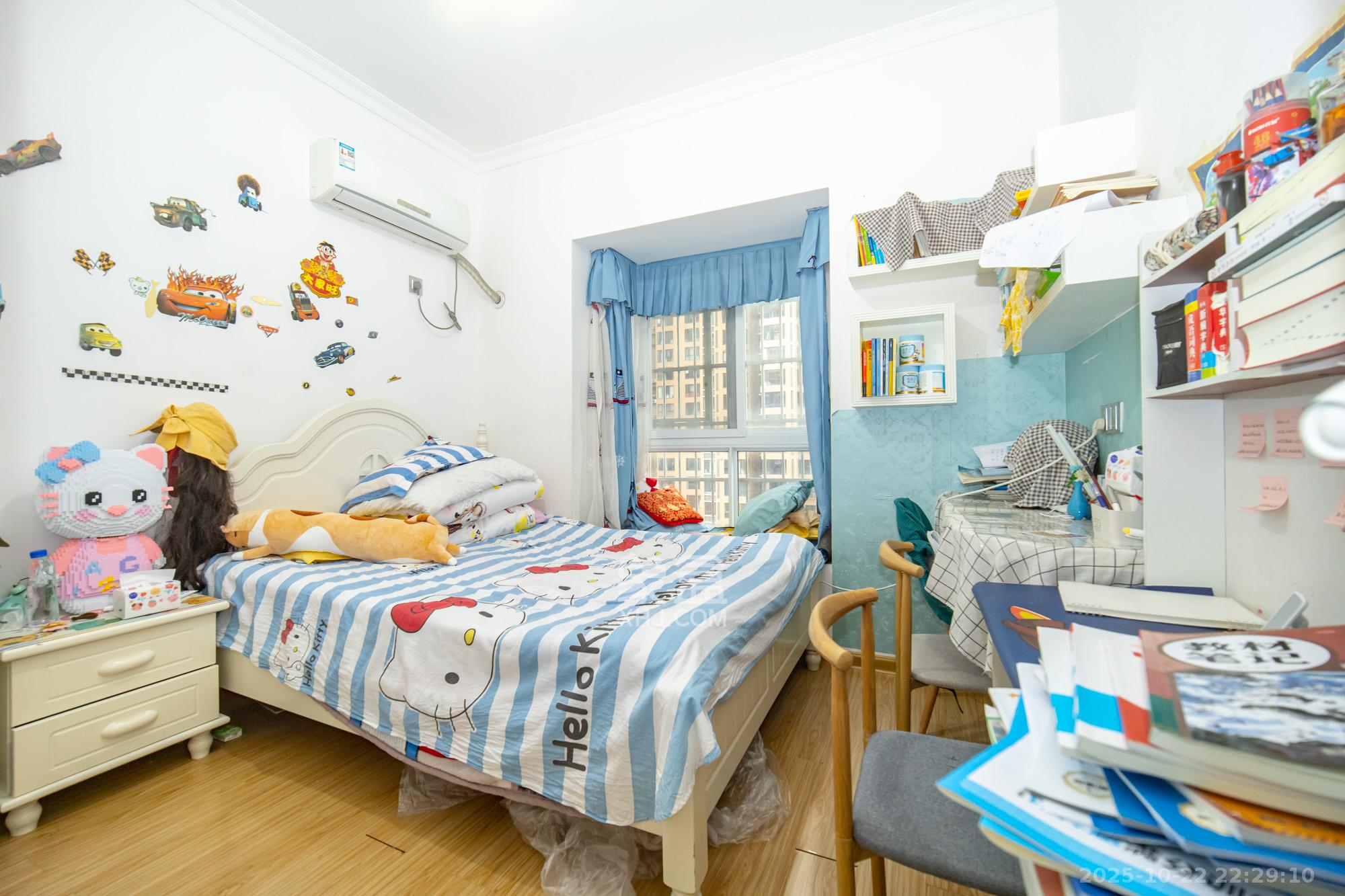 楚天世纪城西苑 3室2厅2卫 76.0万 楚天世纪城西苑 3室2厅2卫 76.0万卧室