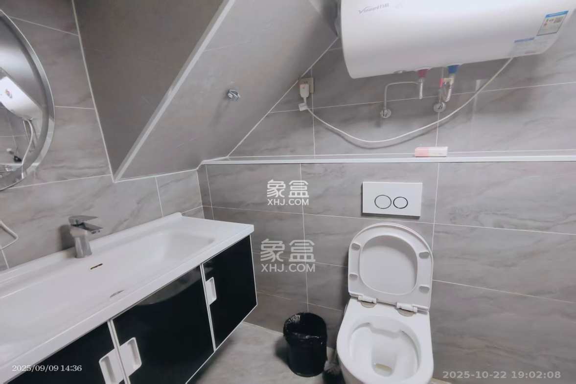 越秀悦湖台  2室2厅1卫    2600.0元/月 越秀悦湖台  2室2厅1卫    2600.0元/月室内图1