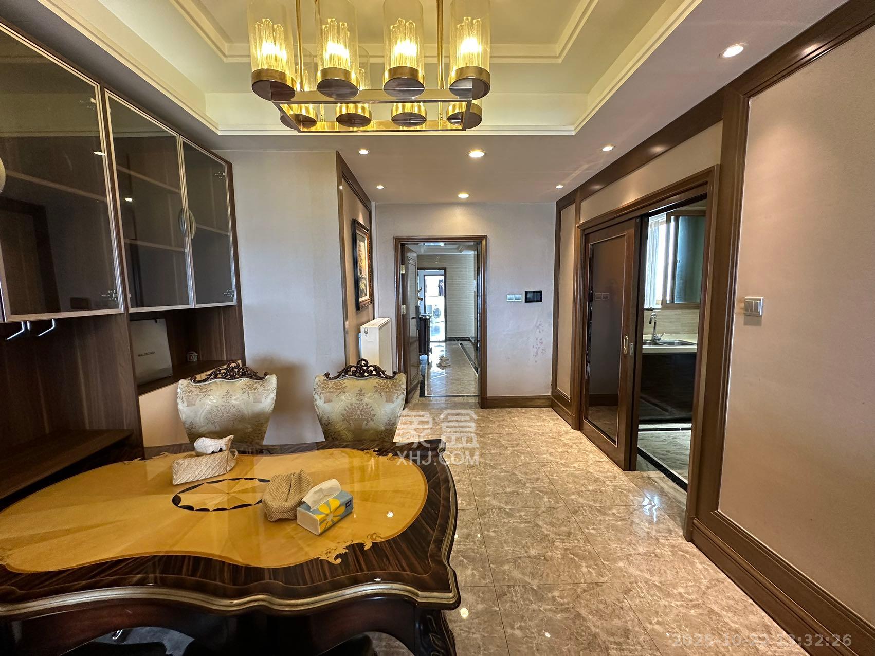 恒大御景半岛湘江苑（恒大御景半岛一期）  3室2厅2卫    7000.0元/月室内图