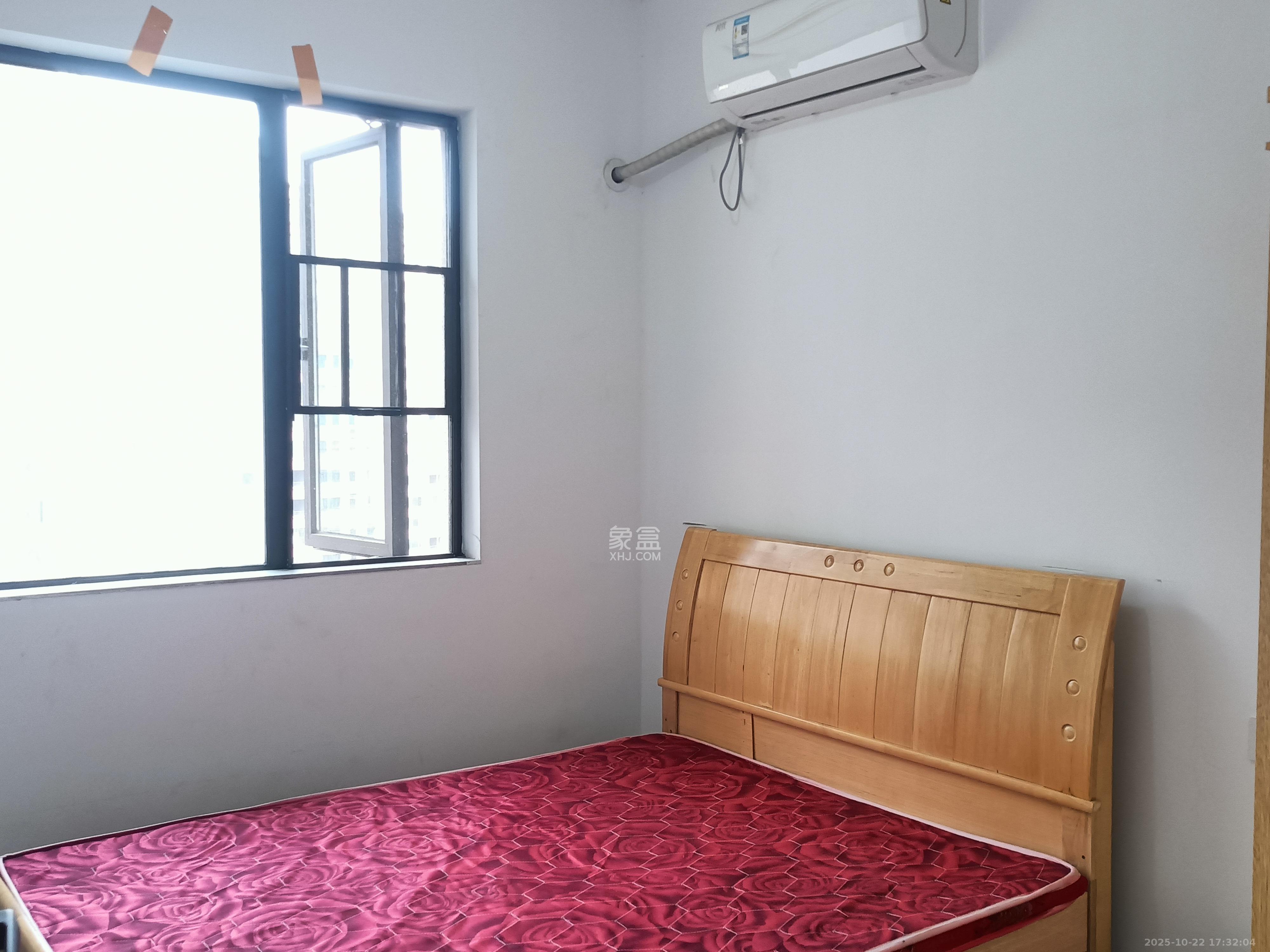 长房星珑湾  3室2厅1卫    1800.0元/月 长房星珑湾  3室2厅1卫    1800.0元/月室内图