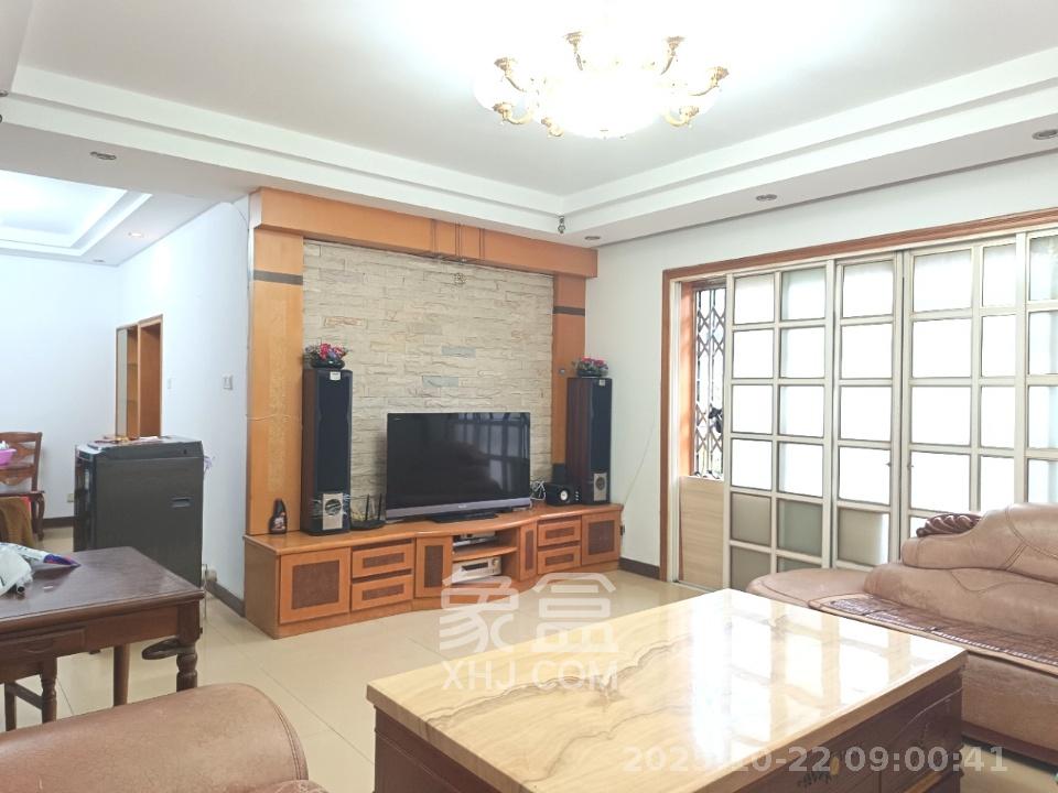 长城花园  3室1厅1卫    2500.0元/月室内图