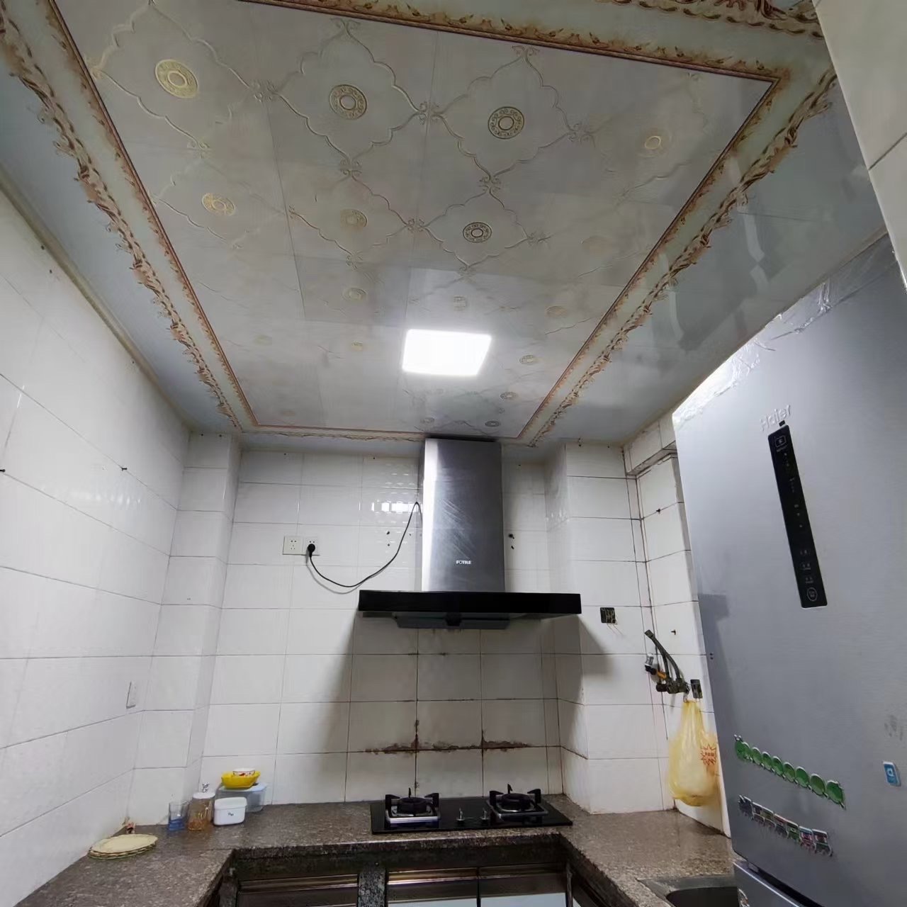 富豪大厦(富豪花园)  3室2厅2卫    3000.0元/月室内图