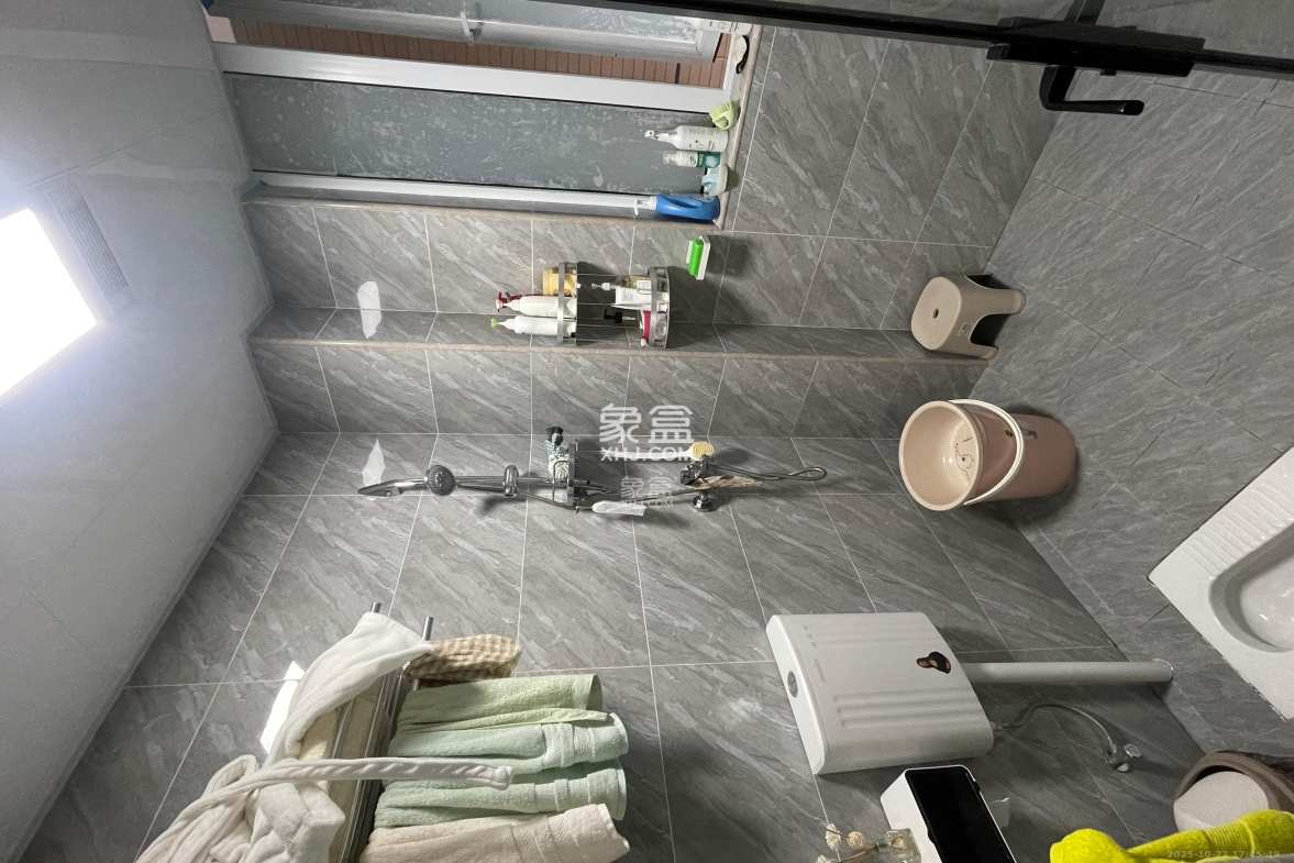 辉煌国际城二期 2室1厅1卫 2300.0元/月 辉煌国际城二期 2室1厅1卫 2300.0元/月室内图