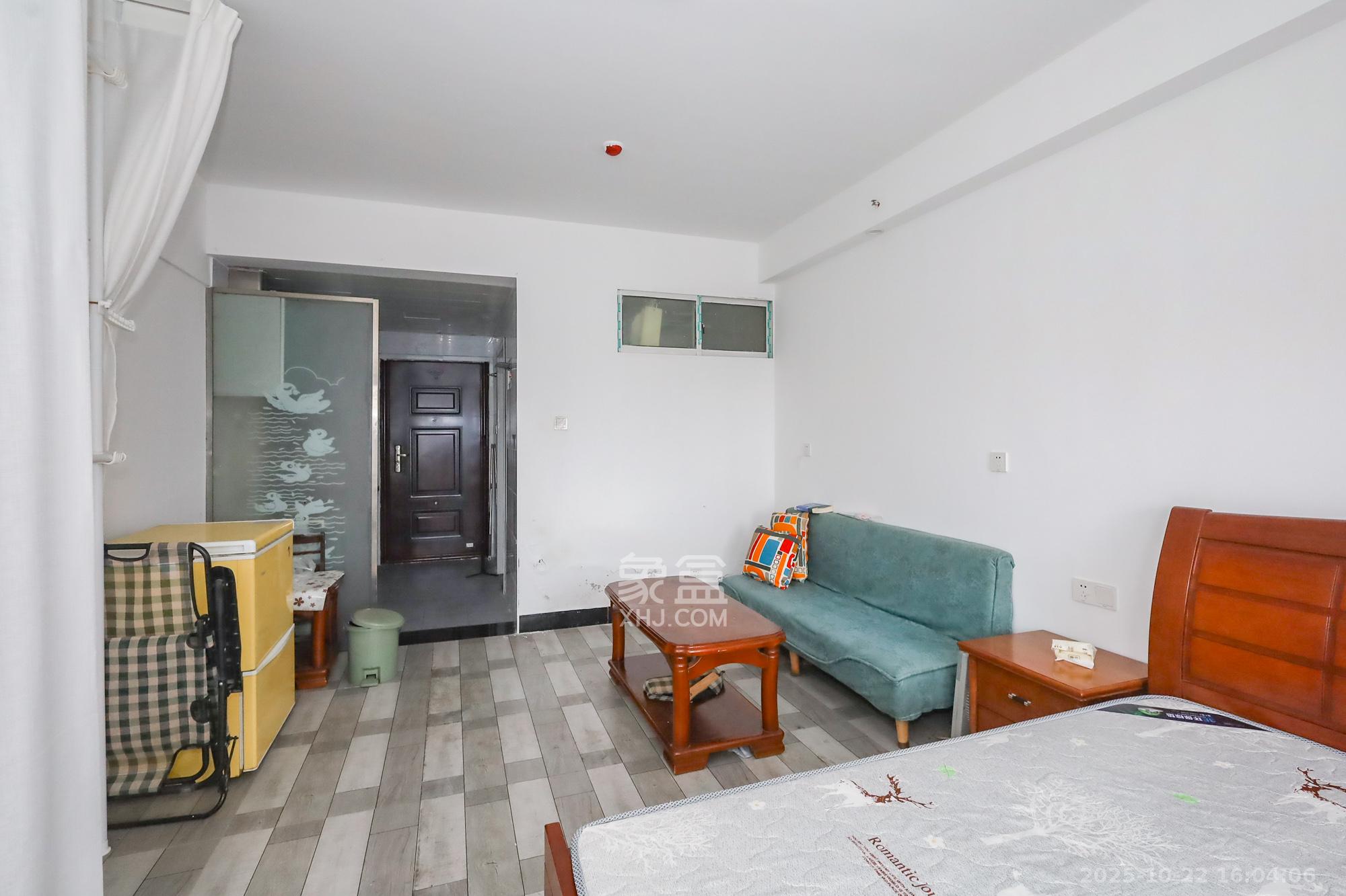 钰龙天下二期(钰龙佳园) 1室1厅1卫 16.8万 钰龙天下二期(钰龙佳园) 1室1厅1卫 16.8万卧室