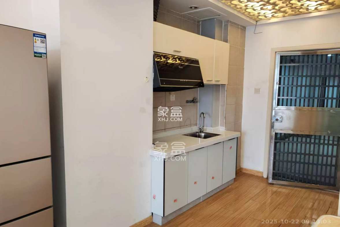 昊天大厦 1室1厅1卫 1600.0元/月 昊天大厦 1室1厅1卫 1600.0元/月室内图